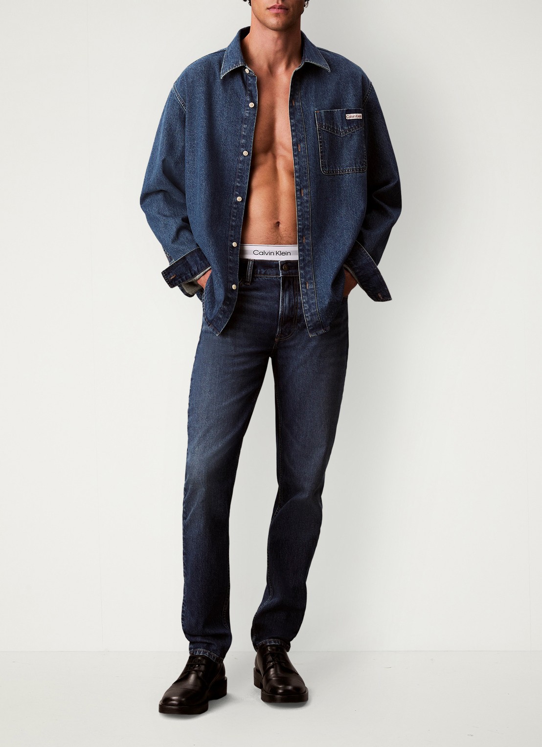 Calvin Klein Straight leg jeans met steekzakken - detail indigo