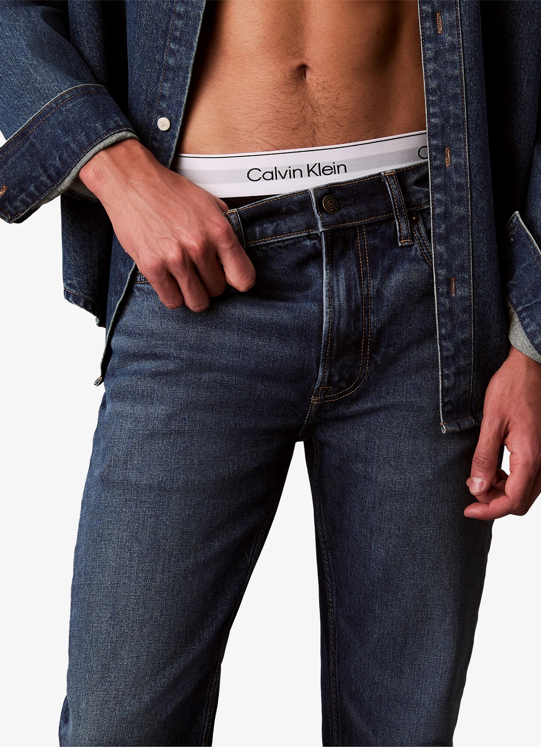Calvin Klein Straight leg jeans met steekzakken - detail 3 indigo