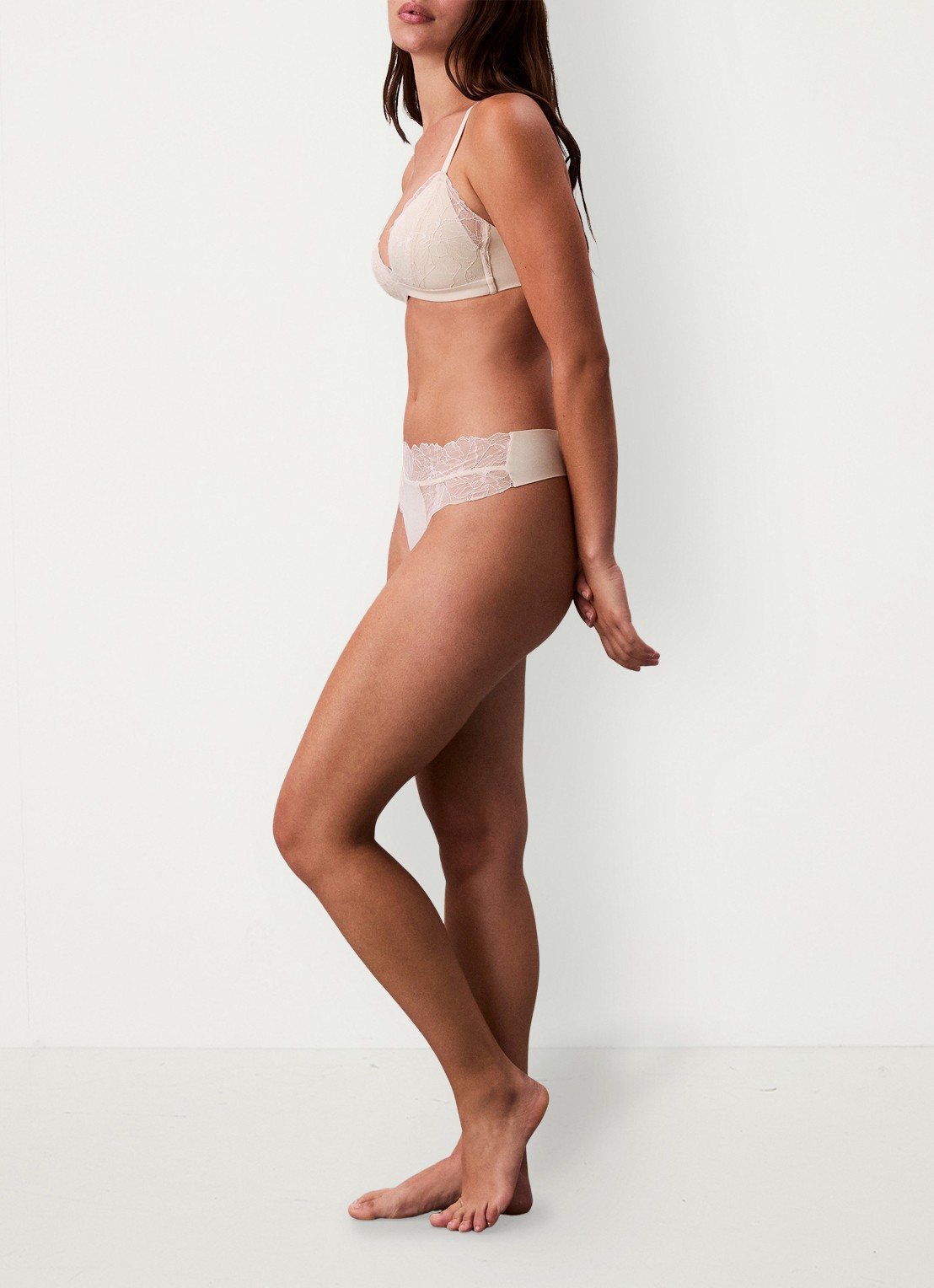Calvin Klein String met details van kant - detail 7 gebroken wit