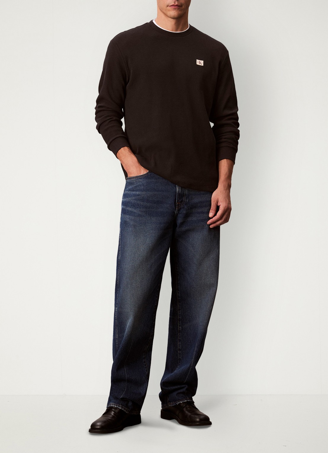 Calvin Klein Sweater met structuur en logo - voorkant 2 zwart