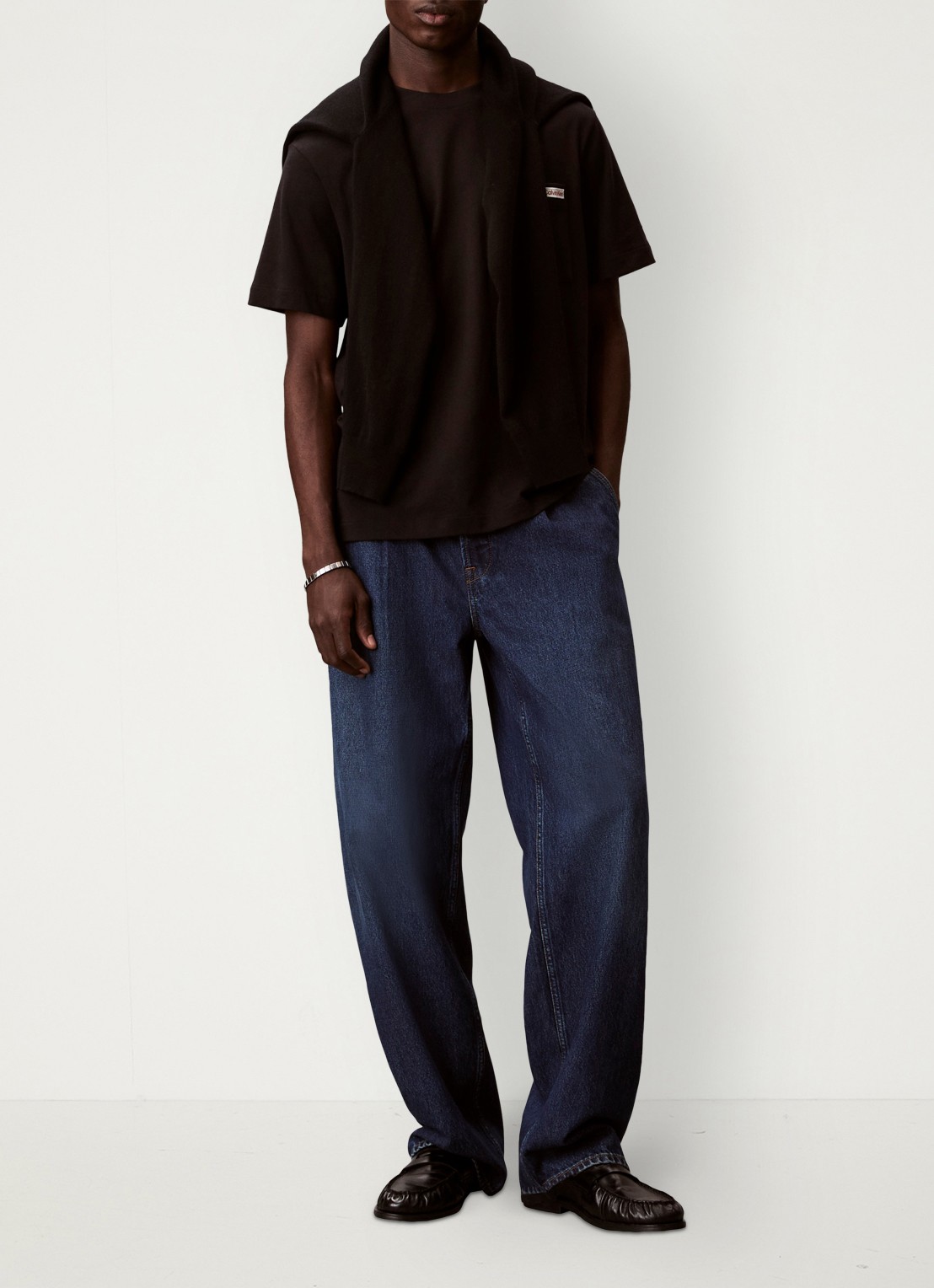 Calvin Klein T-shirt met borstzak - voorkant 2 zwart