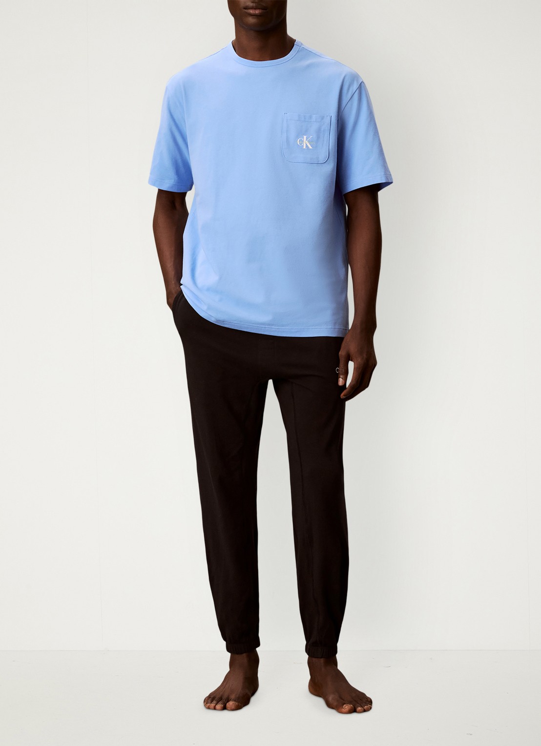 Calvin Klein T-shirt met logo - voorkant 4 blauw