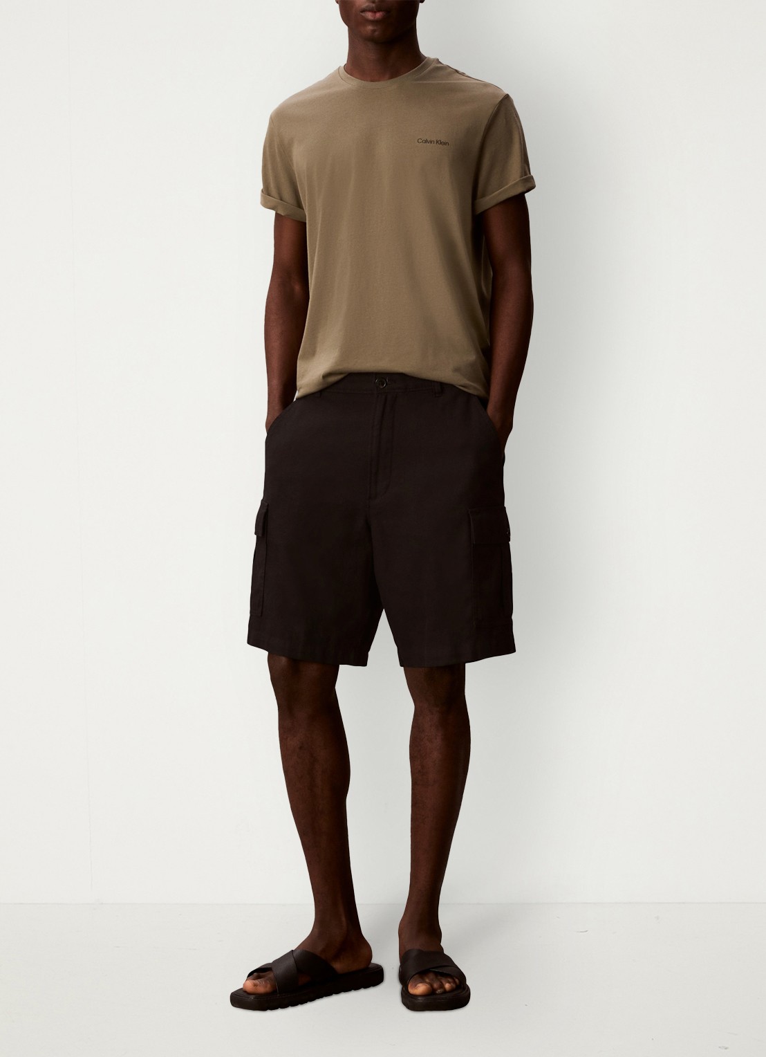 Calvin Klein T-shirt met logo - voorkant 2 olijfgroen