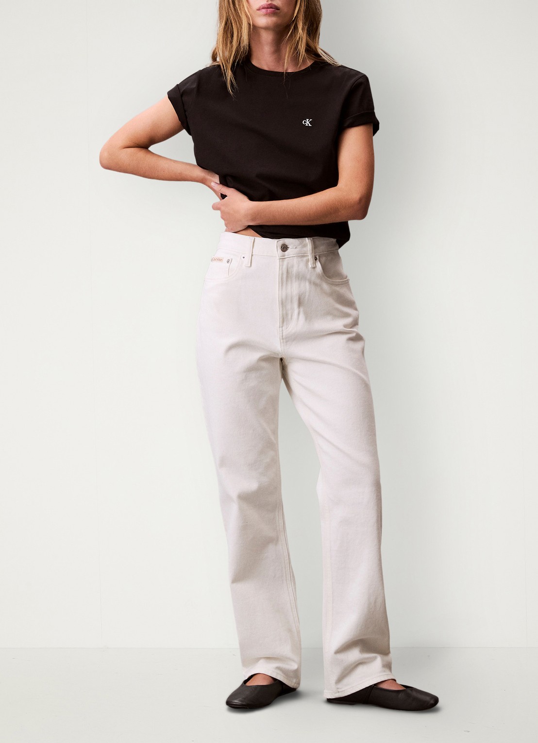 Calvin Klein T-shirt met logoborduring - voorkant 6 zwart
