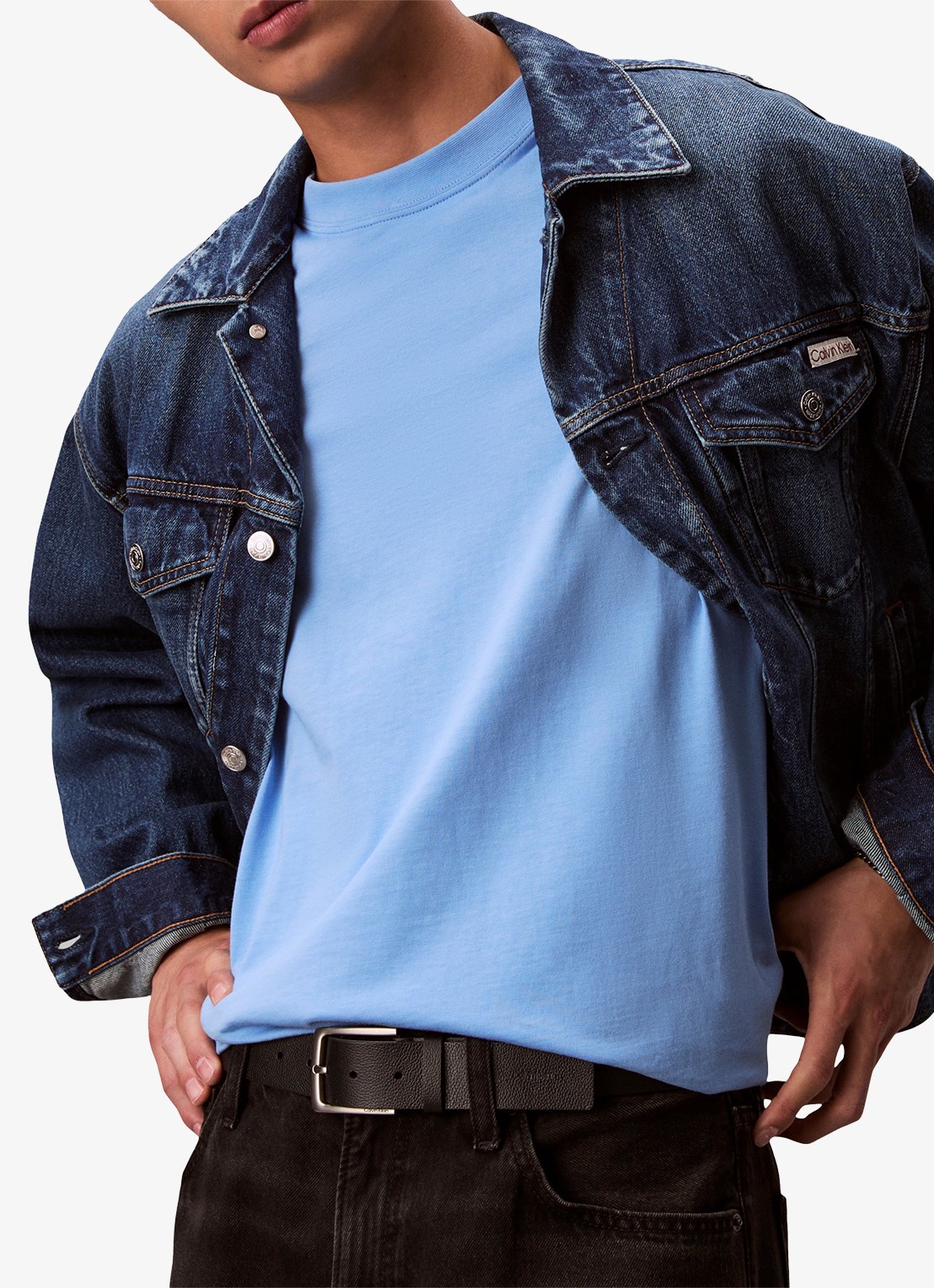 Calvin Klein T-shirt met logoborduring - detail 5 blue descent-c32 / lichtblauw