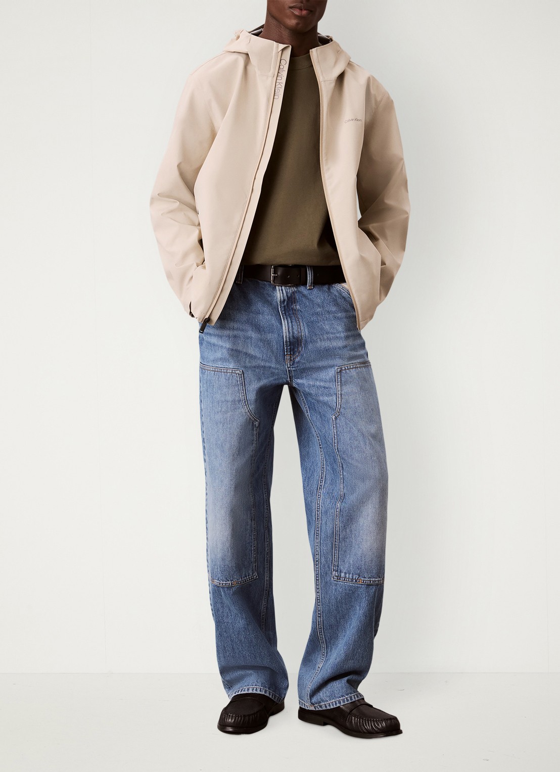 Calvin Klein T-shirt met logoborduring - voorkant 2 olive night-li1 / groen