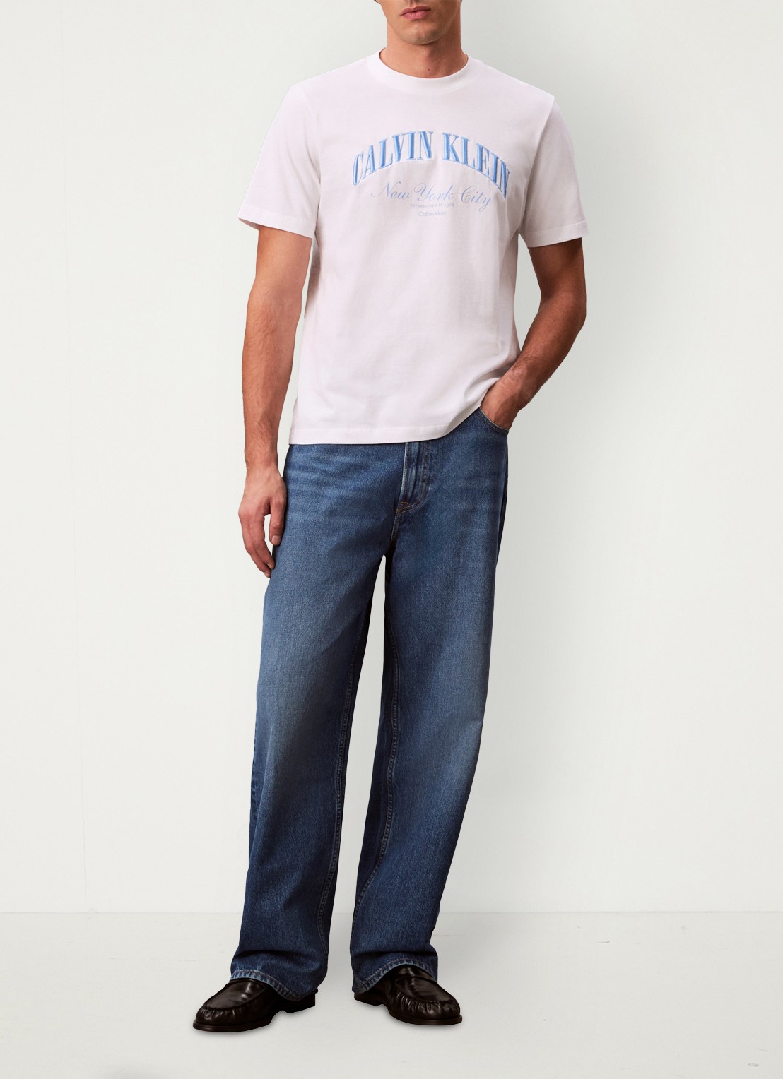 Calvin Klein T-shirt met logoprint - voorkant 3 bright white-yaf