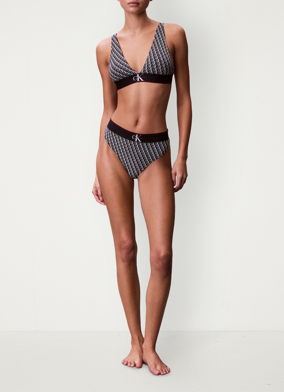 Calvin Klein Tanga met logoband - voorkant 2 wit