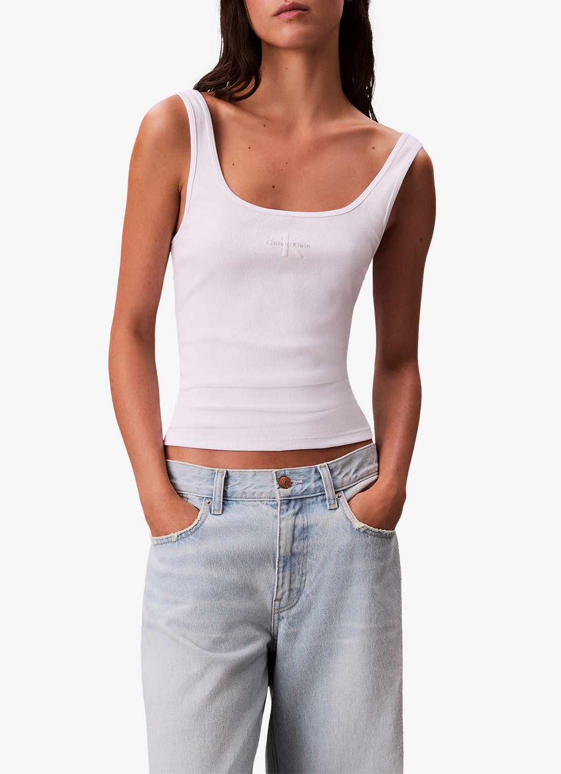 Calvin Klein Tanktop met logoborduring en ribstructuur - detail 2 wit