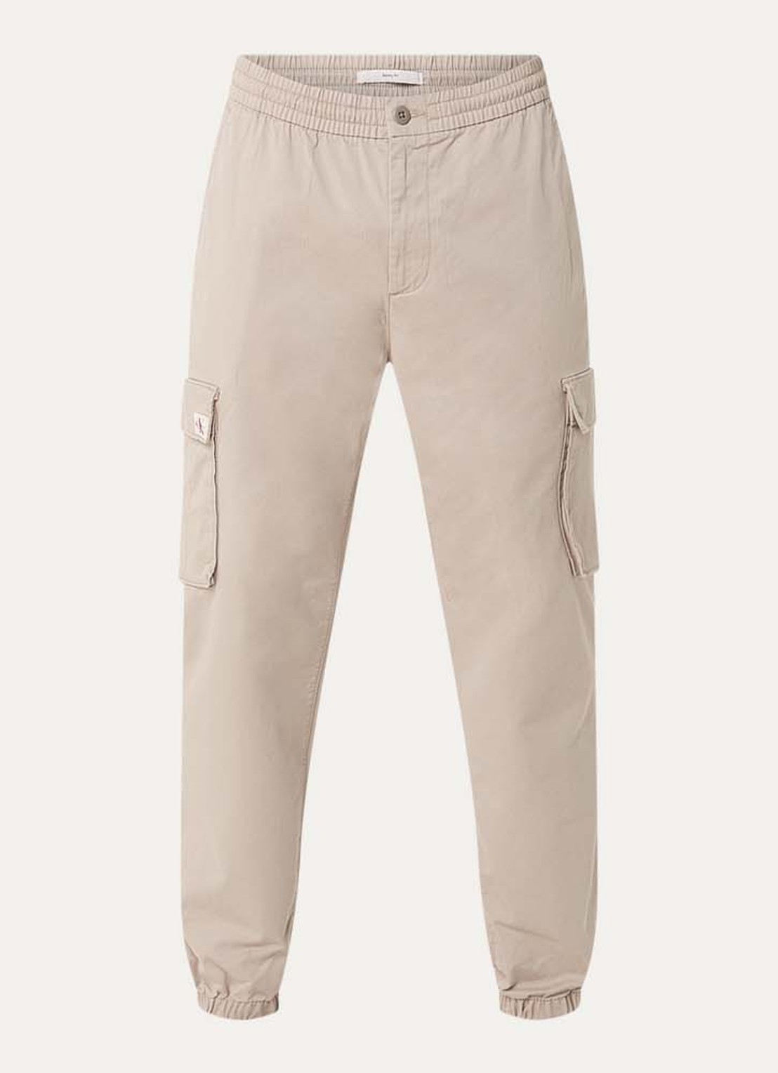 Calvin Klein Tapered fit cargobroek met logo - voorkant beige