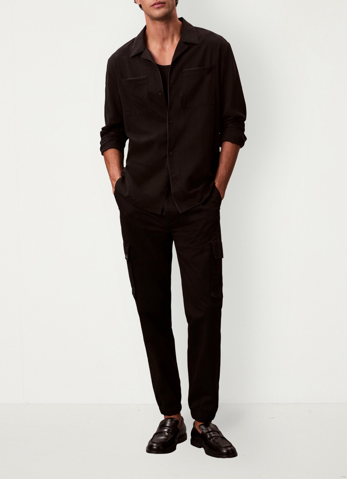 Calvin Klein Tapered fit cargobroek met logo - voorkant 5 zwart