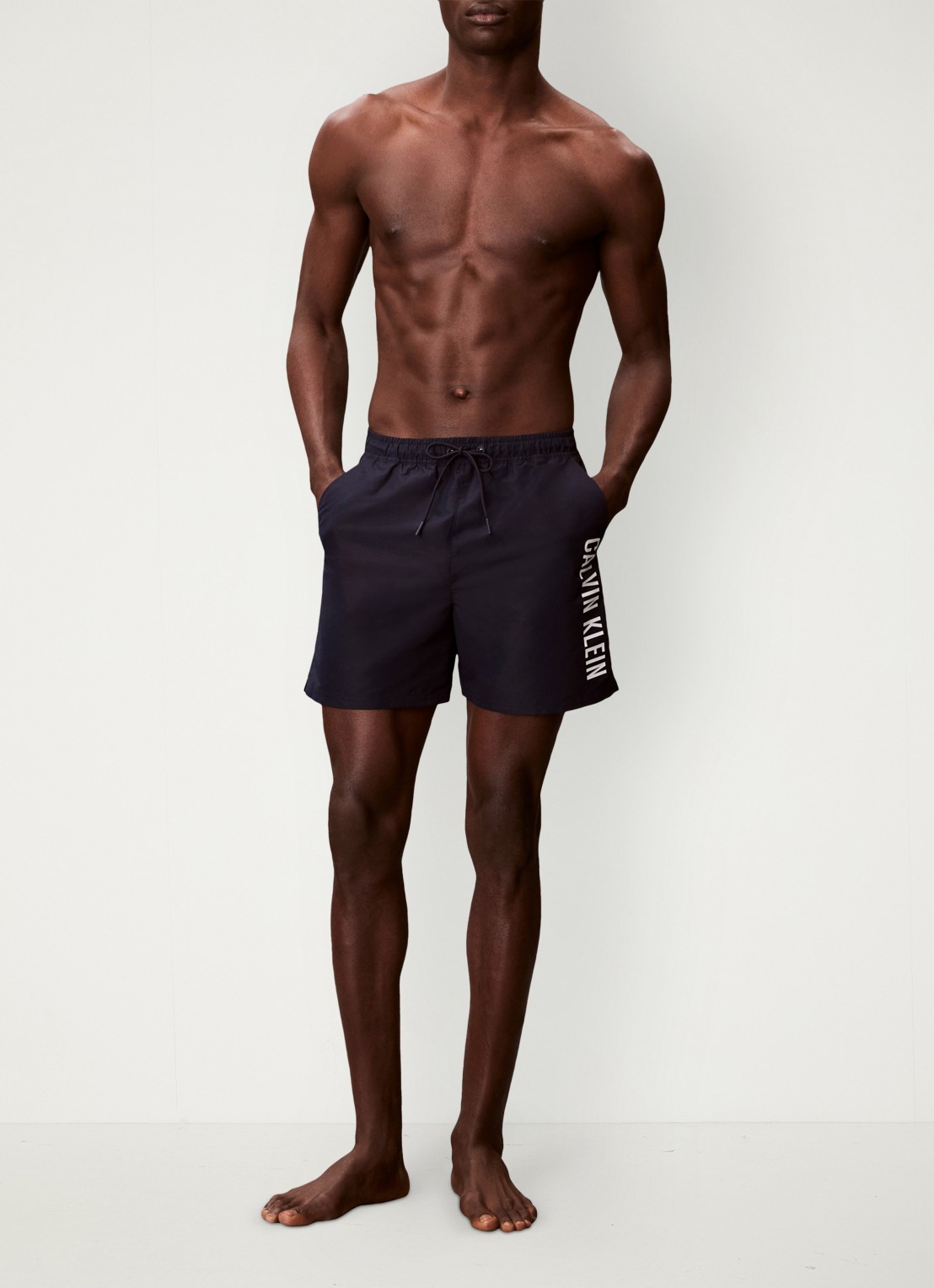 Calvin Klein Zwemshorts met logo en trekkoord - voorkant 3 zwart