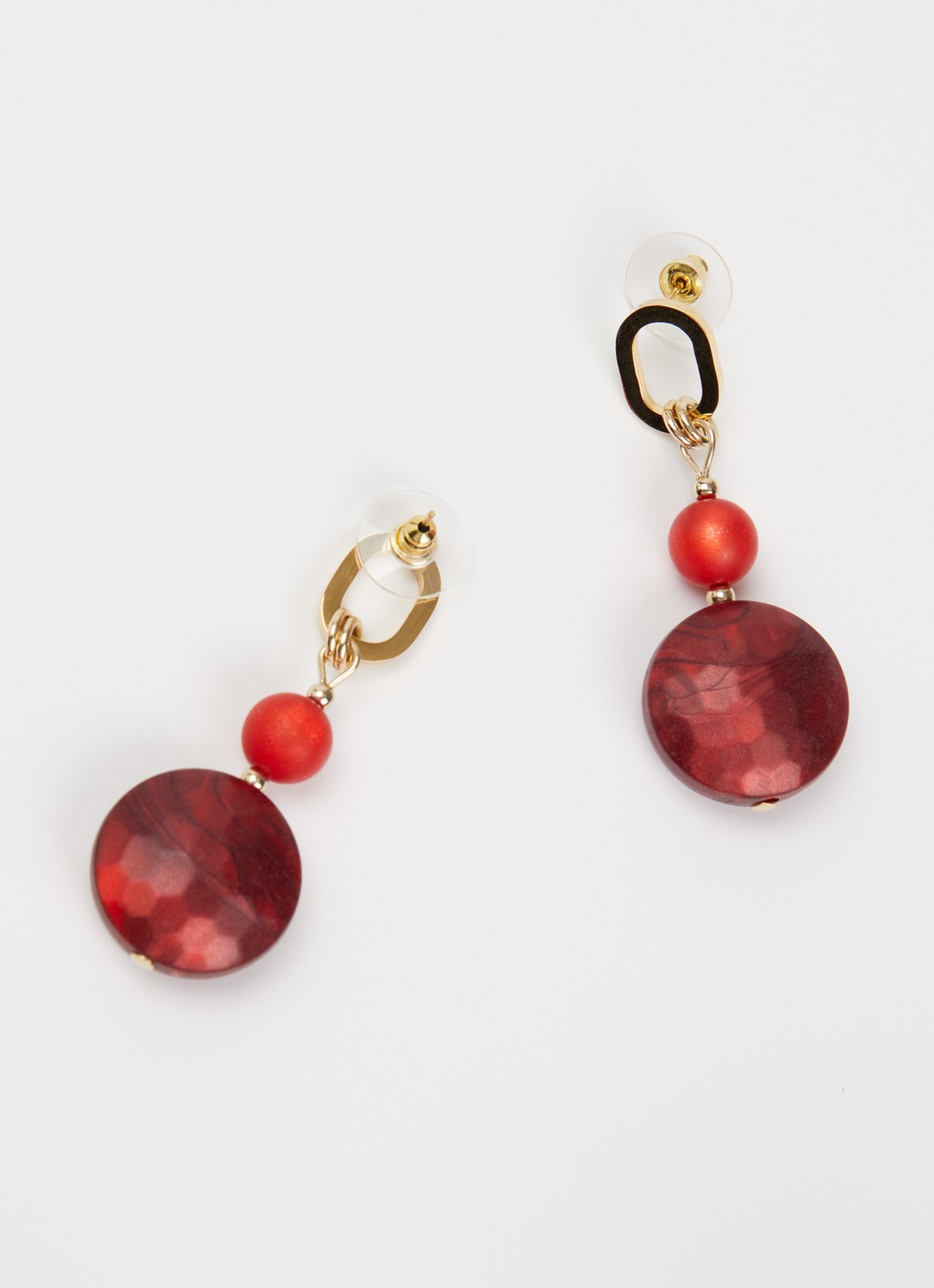 Camps & Camps Big Oval Harmony oorstekers verguld - detail rood