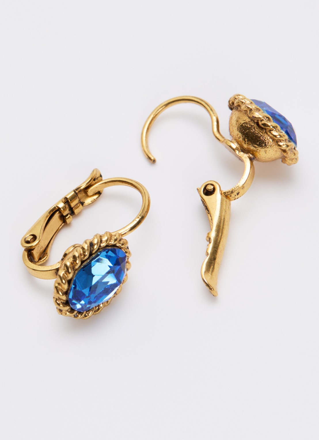 Camps & Camps Oorhangers met Swarovski kristal verguld - detail 3 blauw