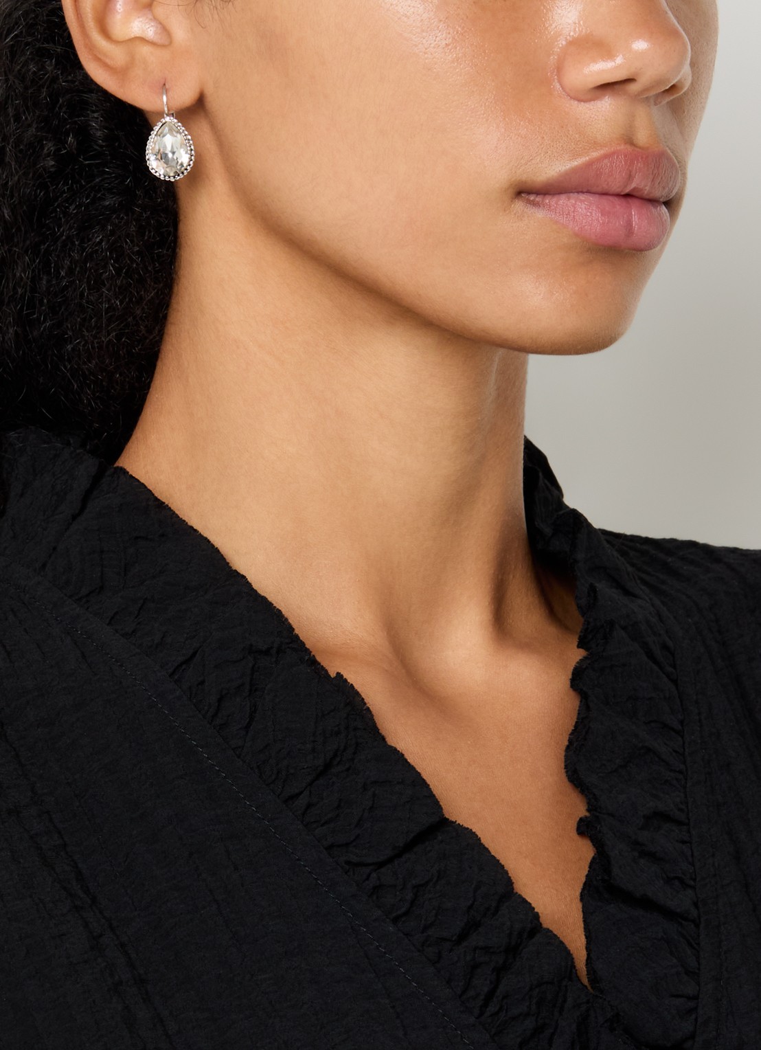 Camps & Camps Oorhangers met Swarovski kristal verzilverd - voorkant 2 zilver