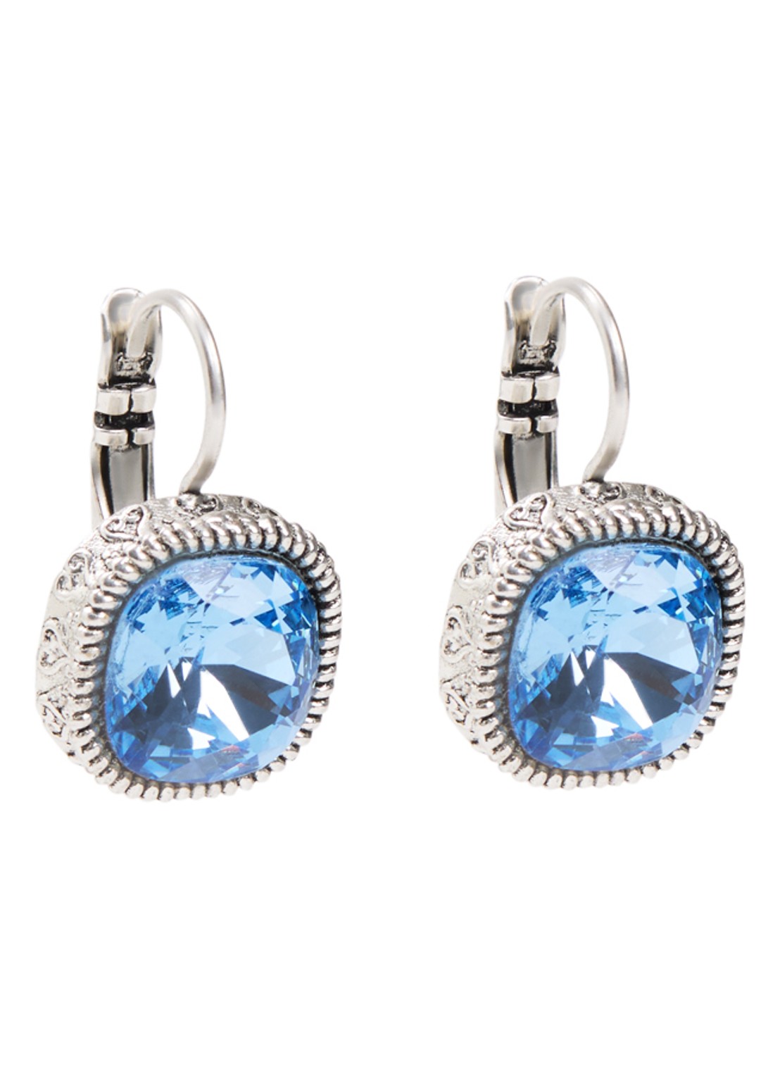 Camps & Camps Oorhangers met Swarovski kristal - voorkant lichtblauw
