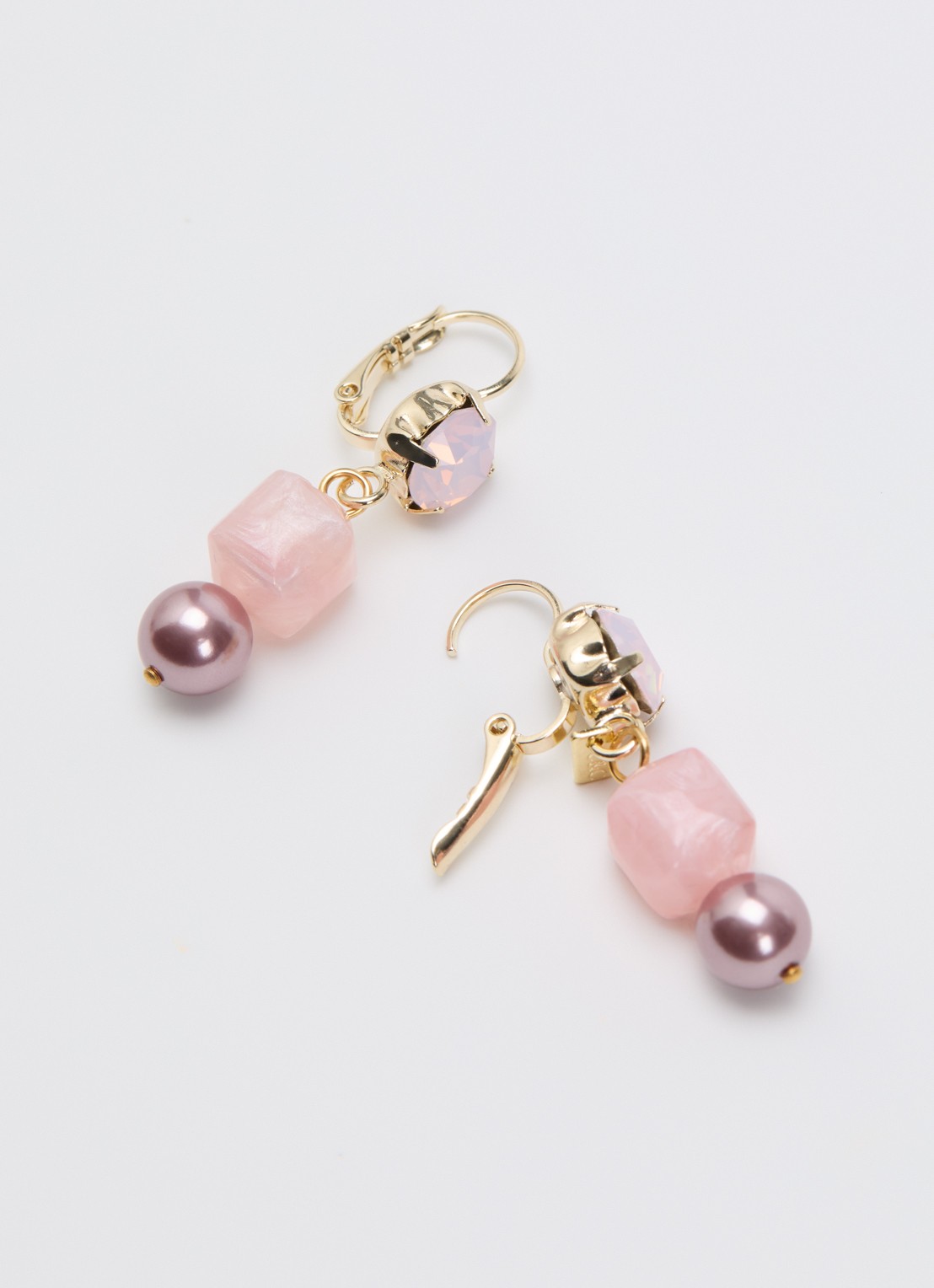 Camps & Camps Oorhangers met Swarovski verguld - detail 3 lichtroze