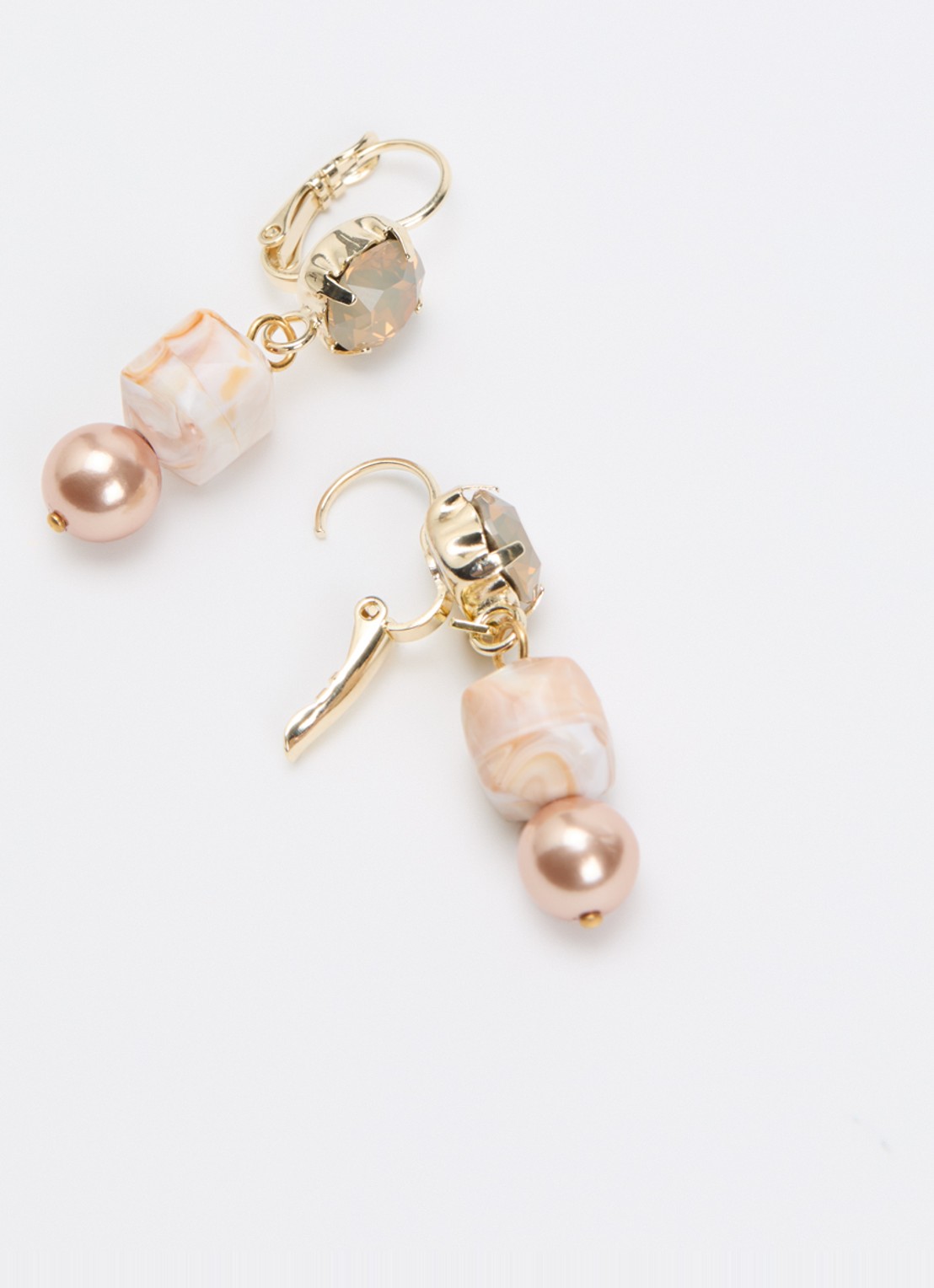 Camps & Camps Oorhangers met Swarovski verguld - detail camel