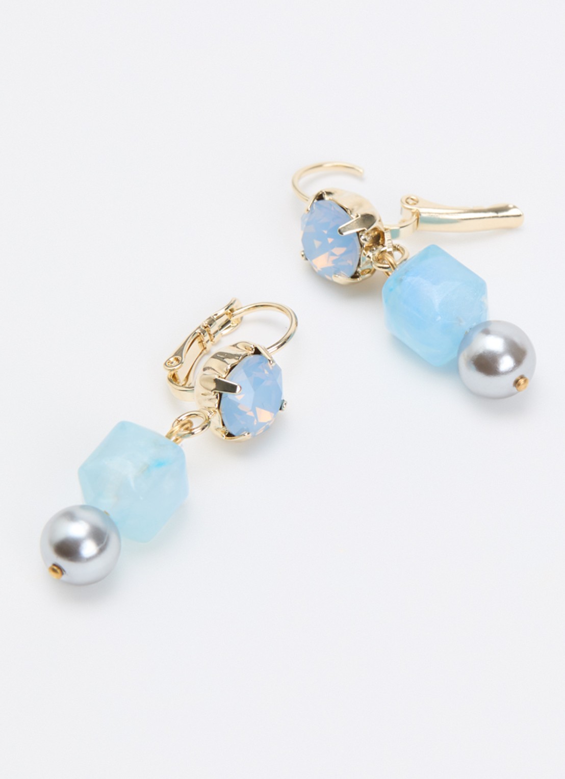Camps & Camps Oorhangers met Swarovski verguld - detail blauw