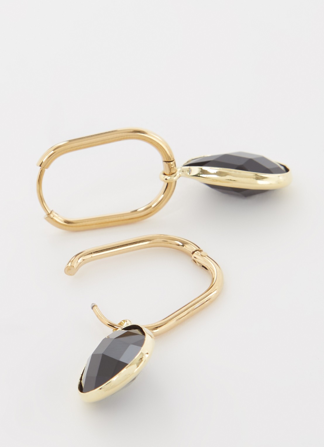 Camps & Camps Oorringen met hanger verguld - detail 3 zwart
