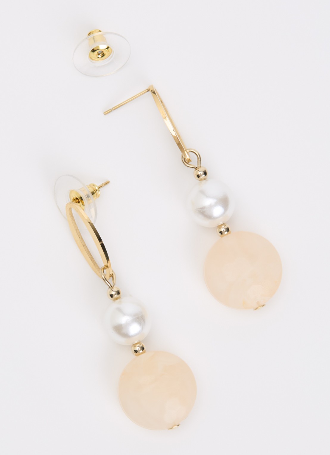 Camps & Camps Oval Harmony oorstekers verguld - detail 3 creme