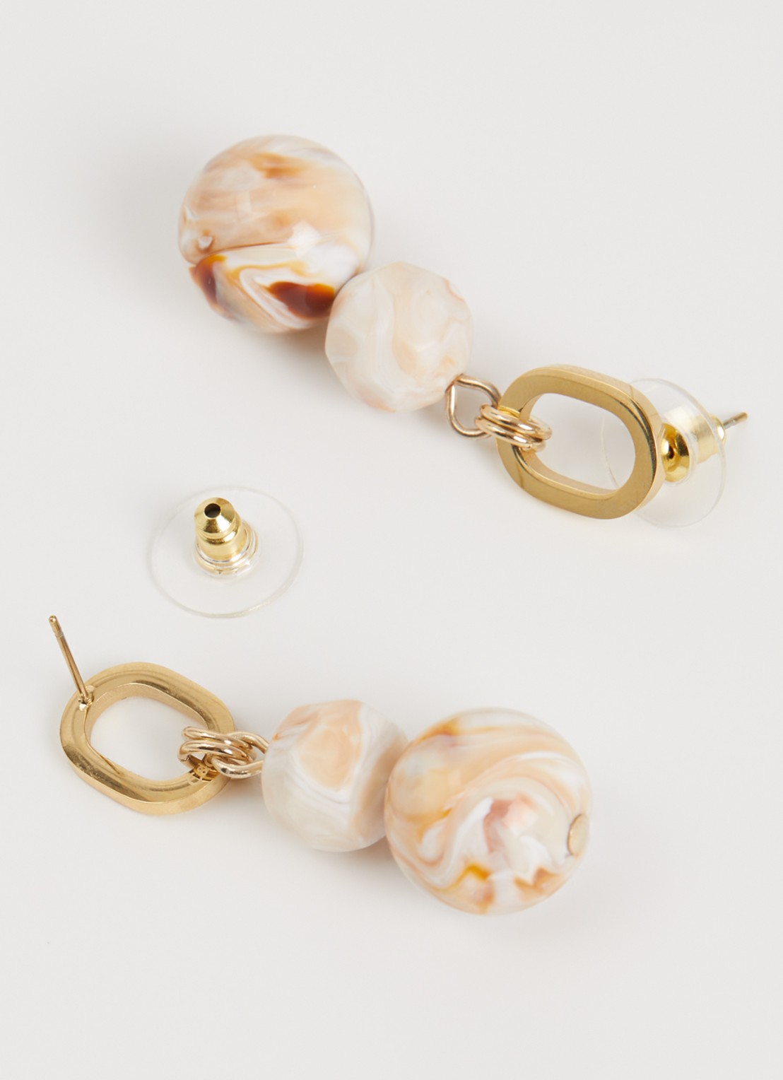 Camps & Camps Soft Cloud oorstekers verguld - detail bruin
