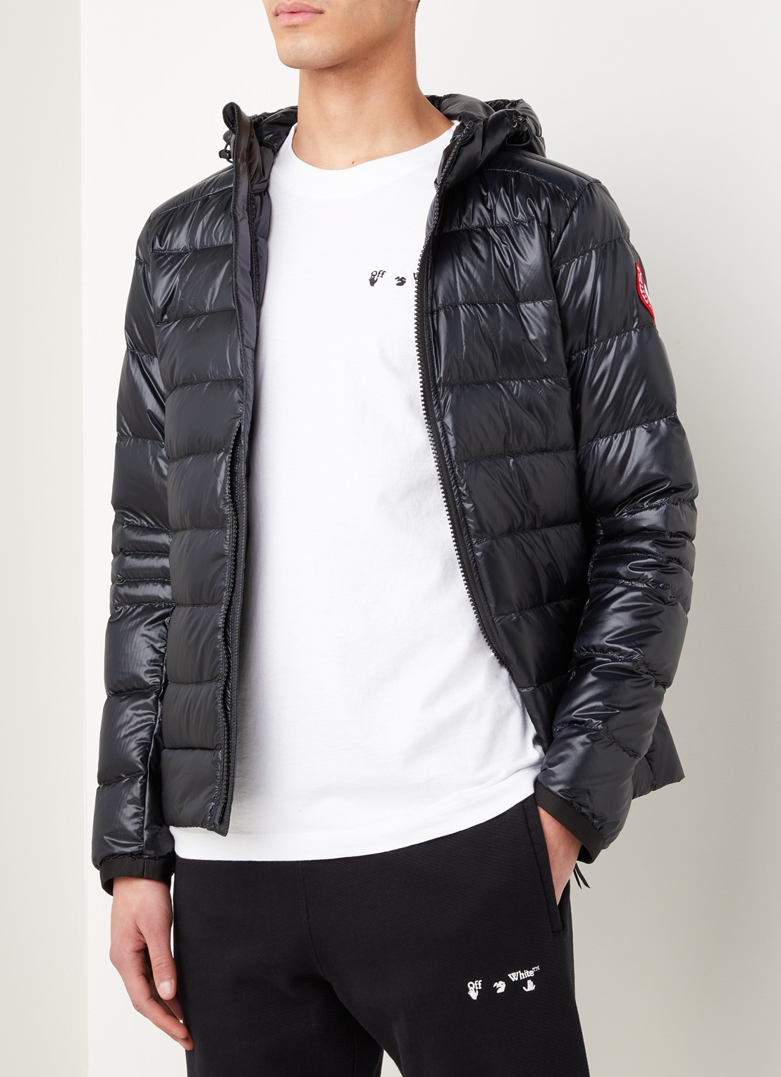 Canada Goose Crofton puffer jack met capuchon en donsvulling - detail 2 zwart