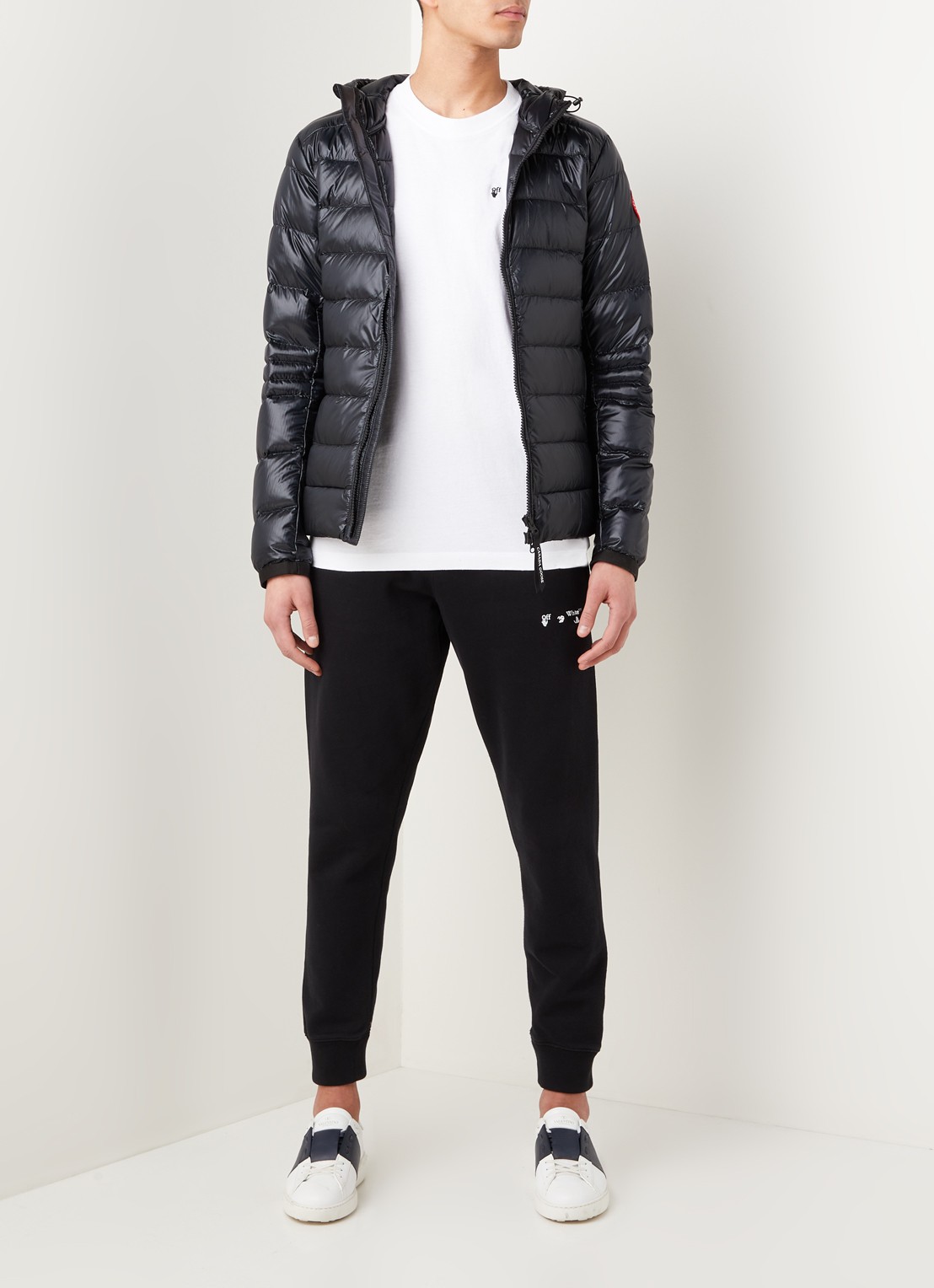 Canada Goose Crofton puffer jack met capuchon en donsvulling - voorkant 5 zwart