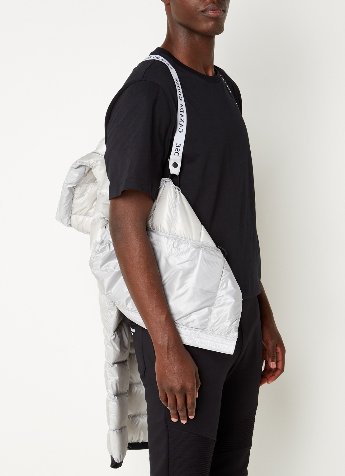 Canada Goose Crofton puffer jack met capuchon en donsvulling - detail 6 lichtgrijs