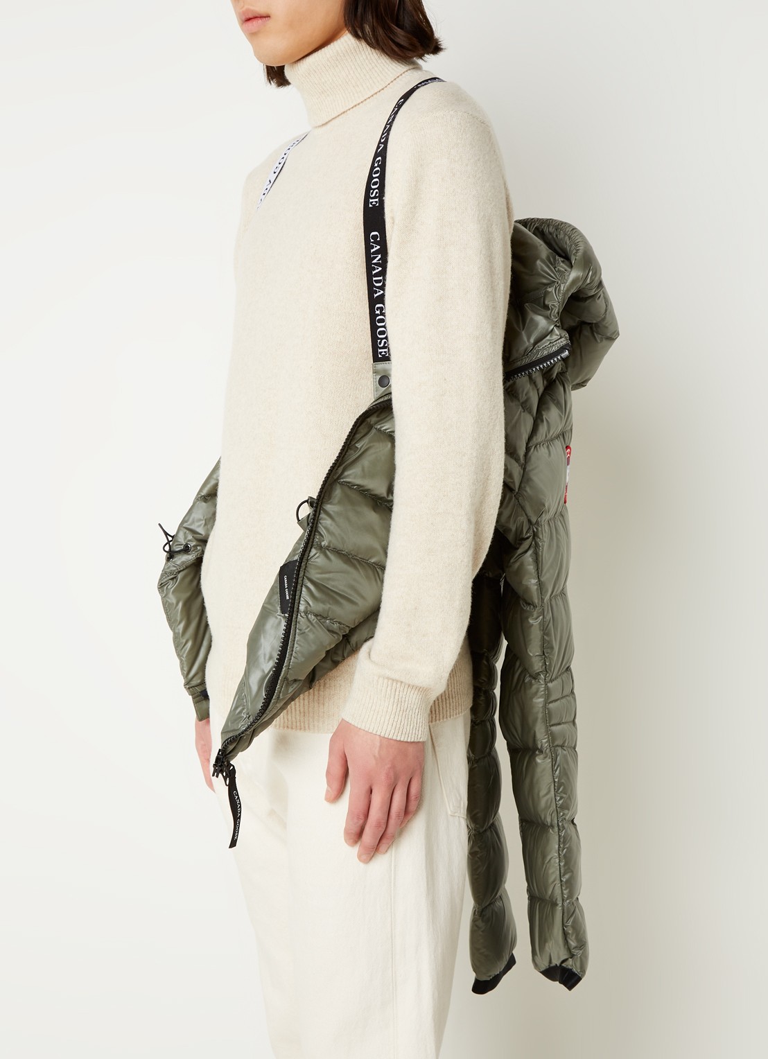 Canada Goose Crofton puffer jack met capuchon en donsvulling - detail 6 bronsgroen