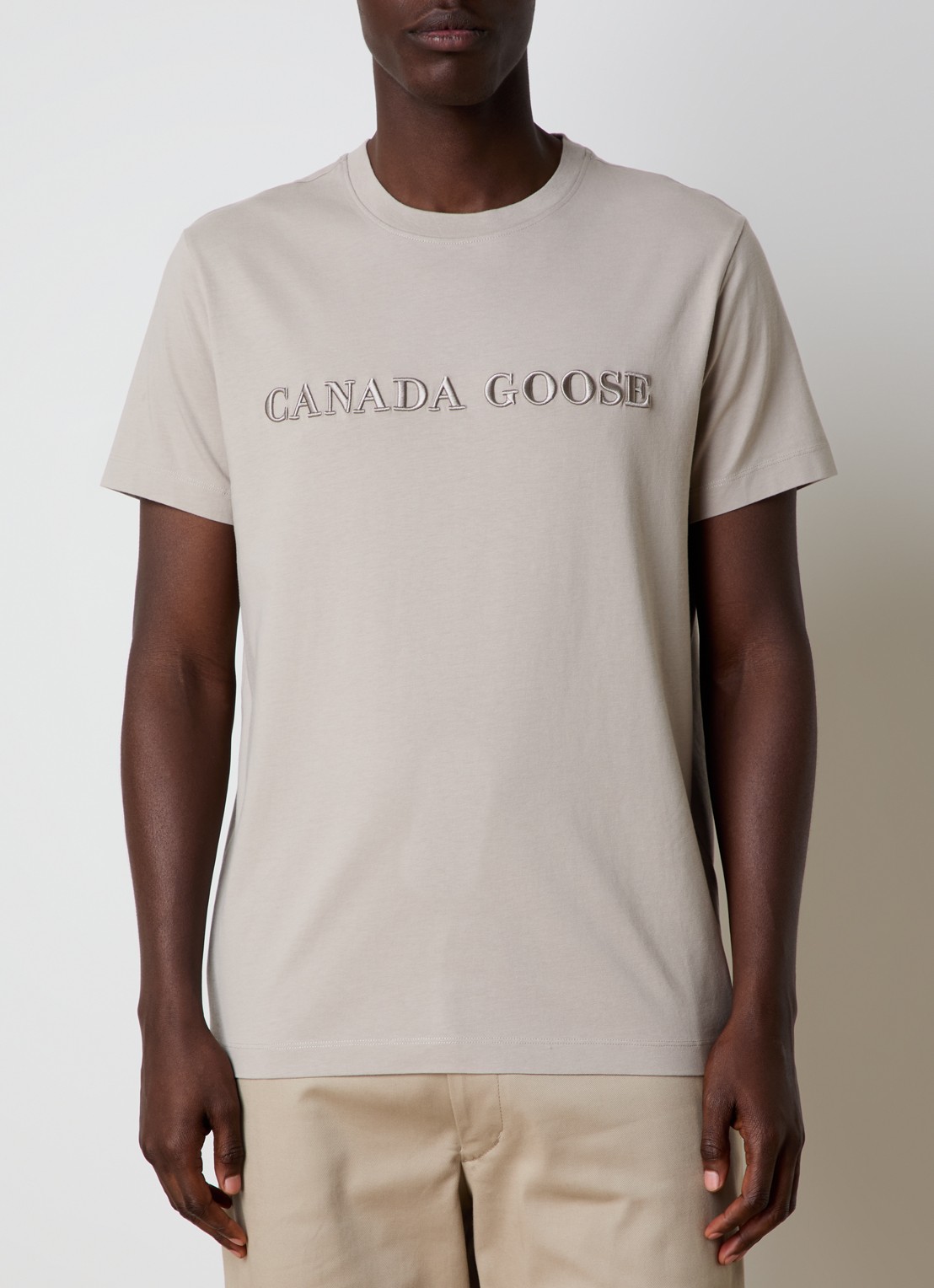 Canada Goose Emersen T-shirt met logoborduring - detail donkerbeige