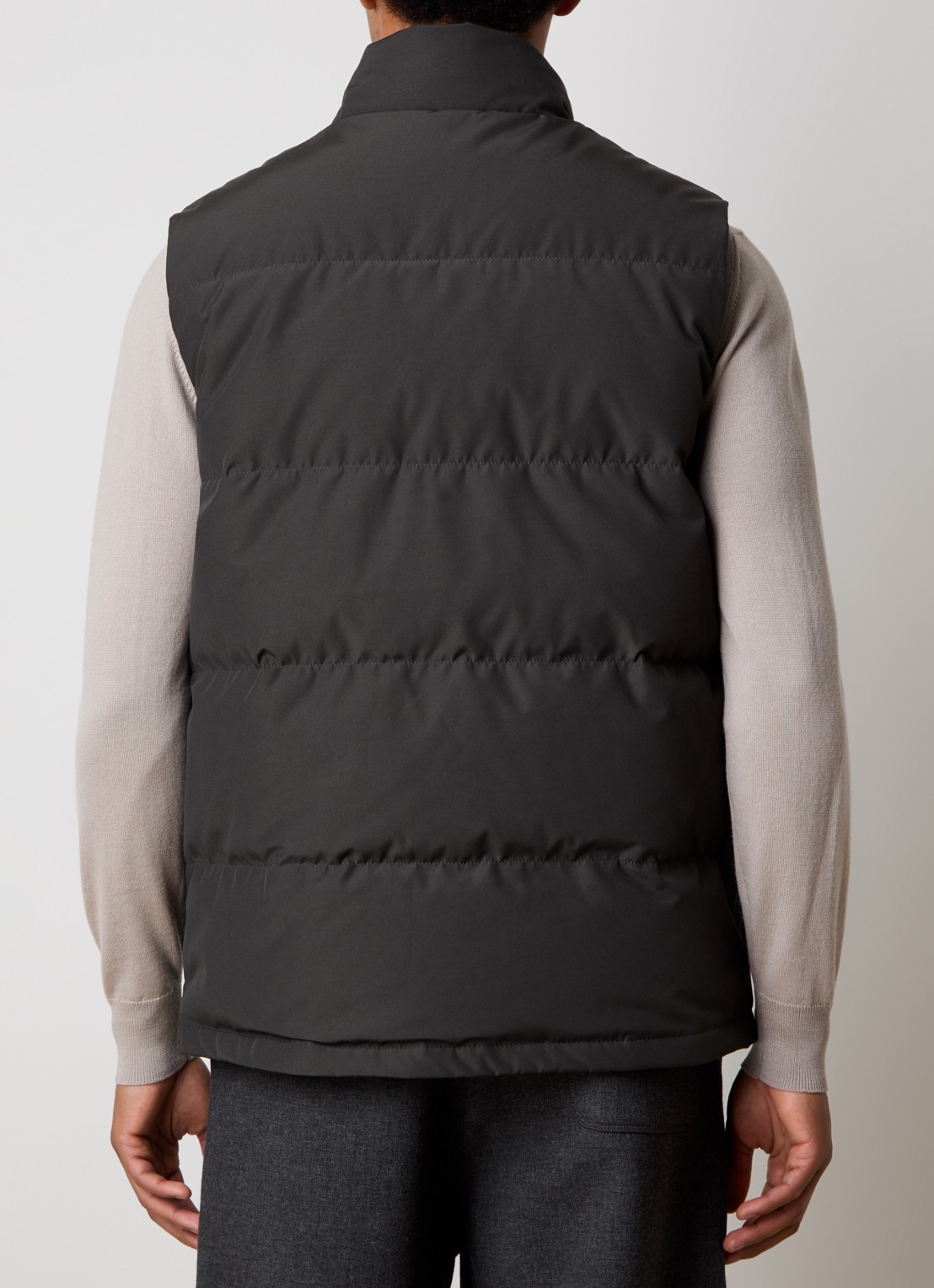 Canada Goose Freestyle gewatteerde bodywarmer met donsvulling en steekzakken - achterkant donkergrijs