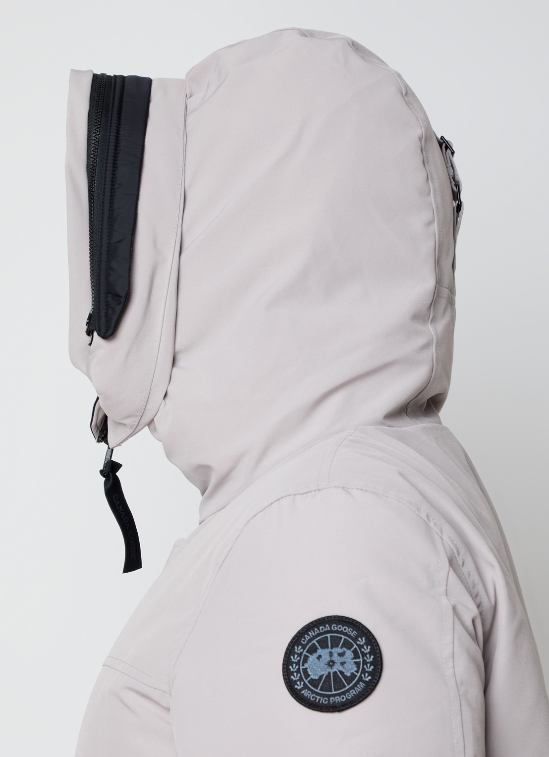 Canada Goose Langford parka met donsvulling en logo - detail 5 lichtgrijs