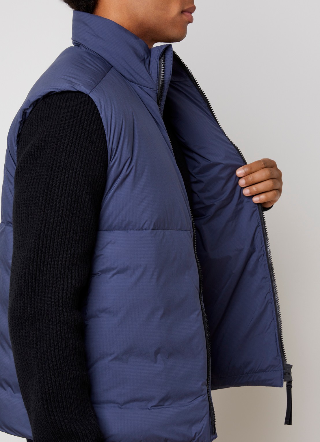 Canada Goose Lodge gewatteerde bodywarmer met ritszakken - detail 2 staalblauw