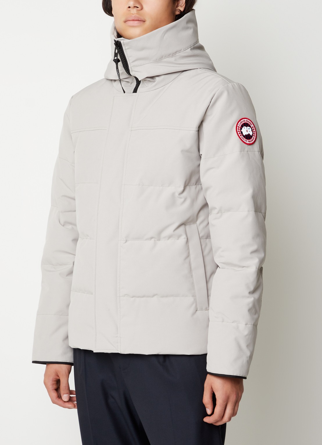 Canada Goose MacMillan gewatteerde parka met donsvulling en capuchon - detail 2 zand
