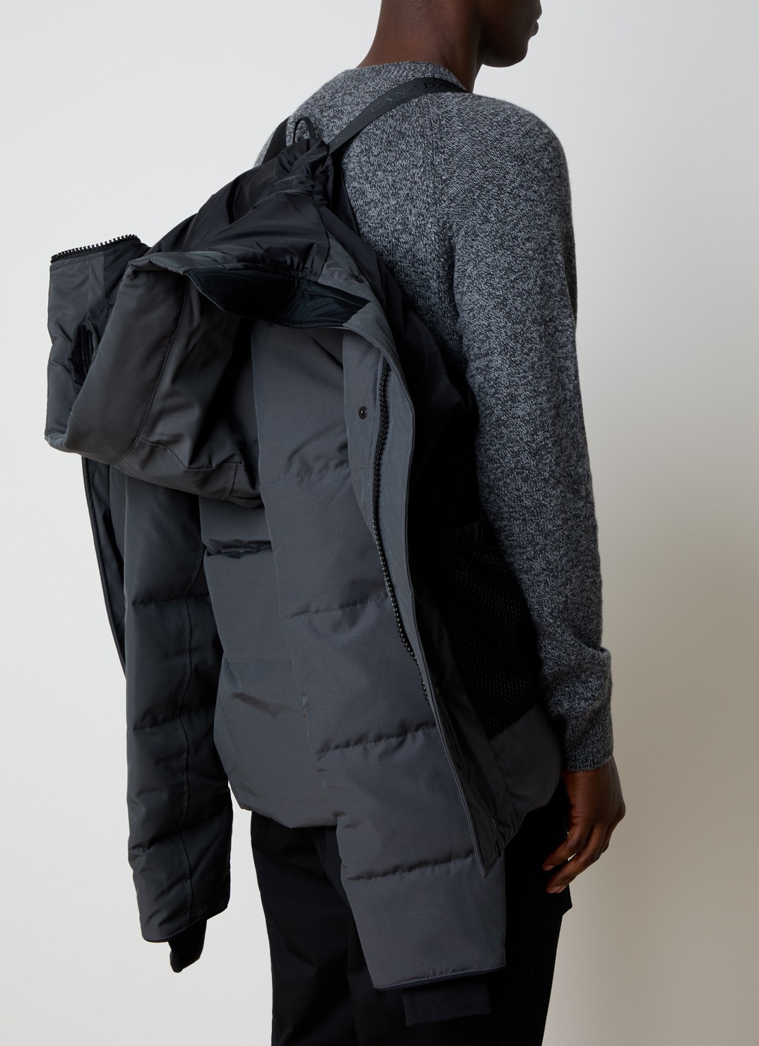 Canada Goose Macmillan gewatteerde parka met donsvulling en steekzakken - detail 3 donkergrijs