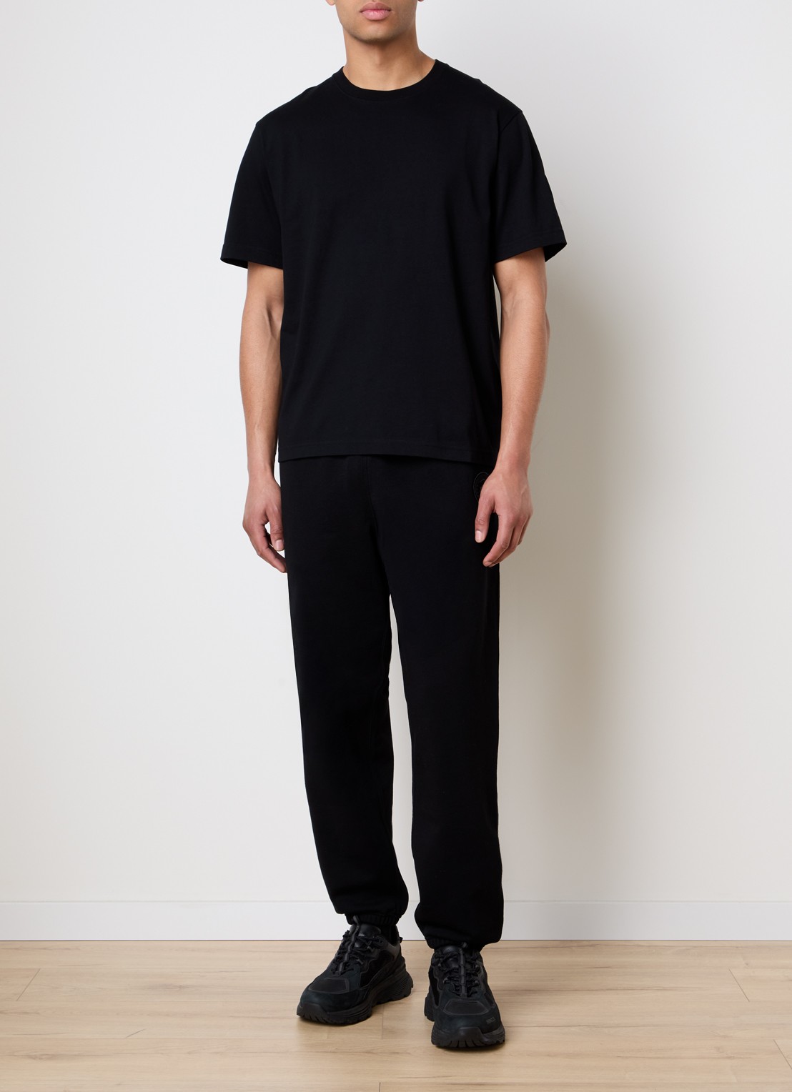 Canada Goose Novo T-shirt met logo - voorkant 5 zwart
