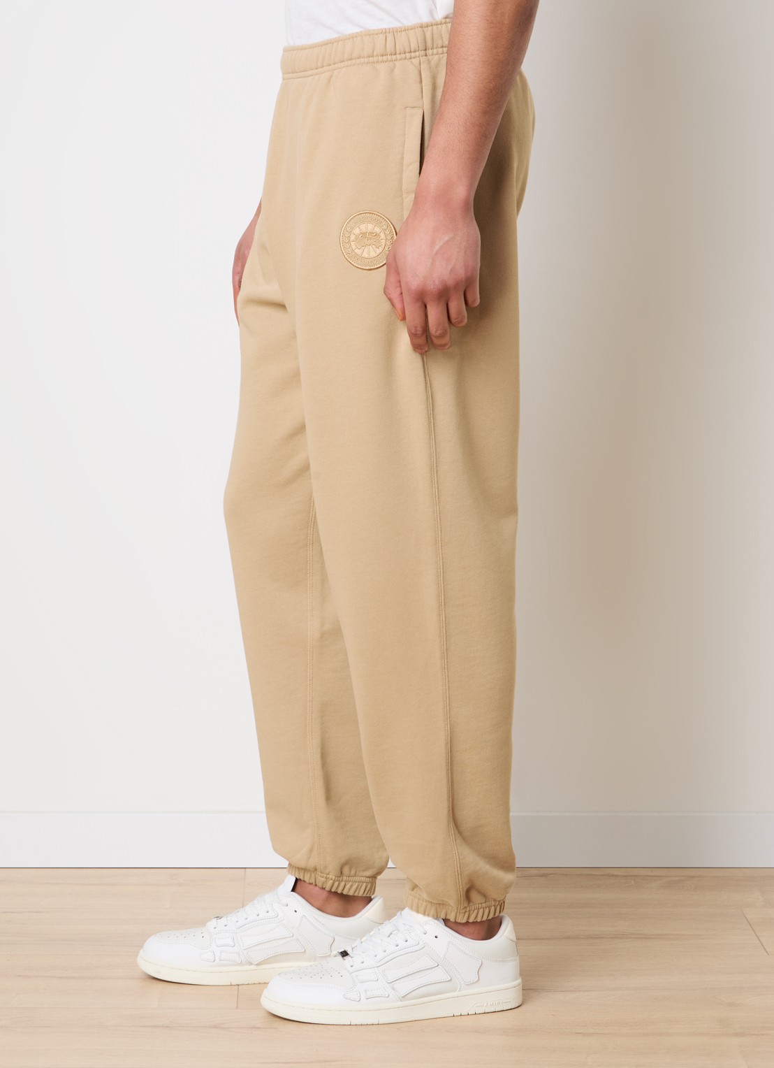 Canada Goose Rove tapered fit joggingbroek met logo - detail 4 beige