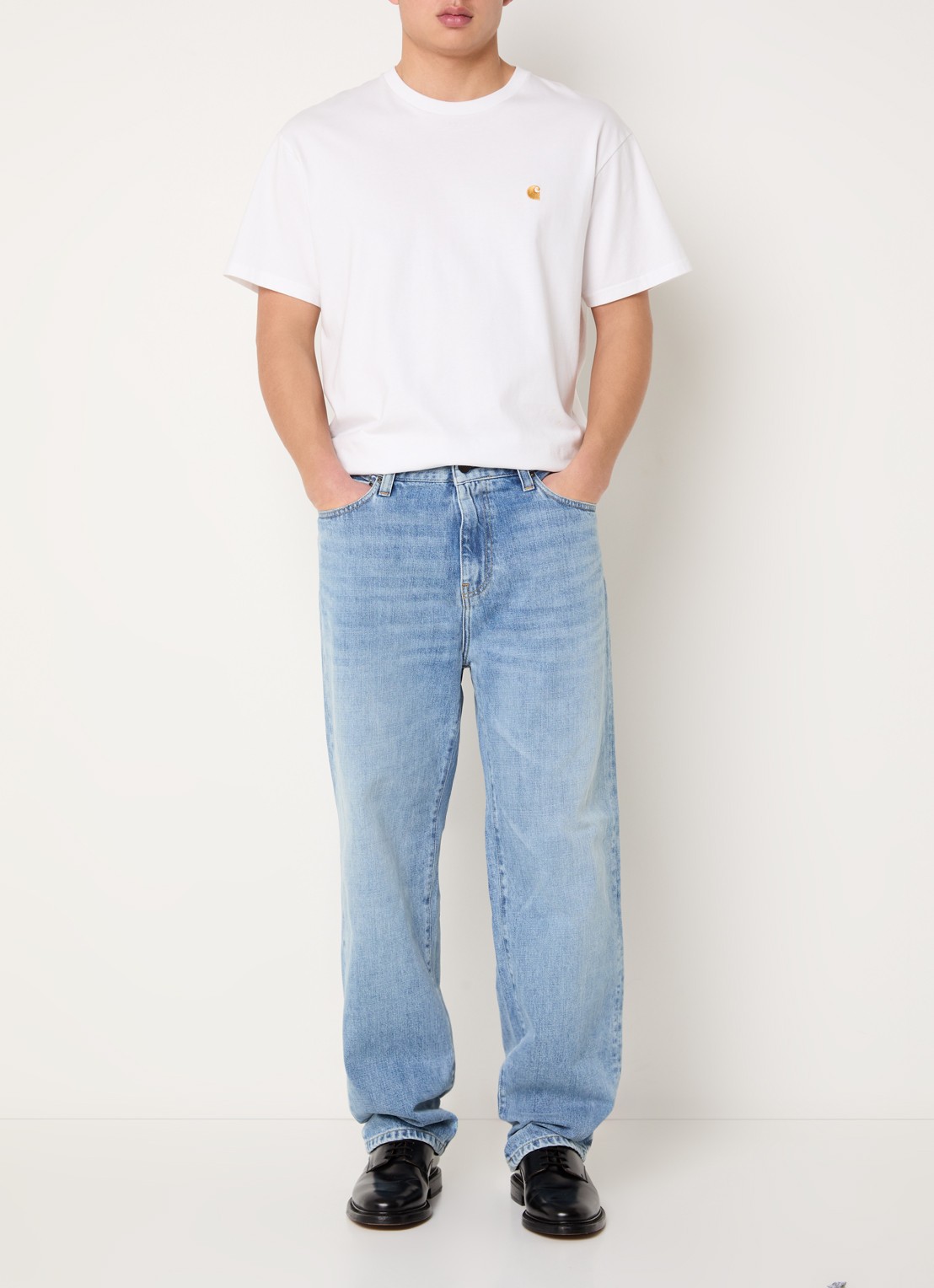Carhartt WIP Aaron straight leg jeans met lichte wassing - voorkant 2 lichtblauw