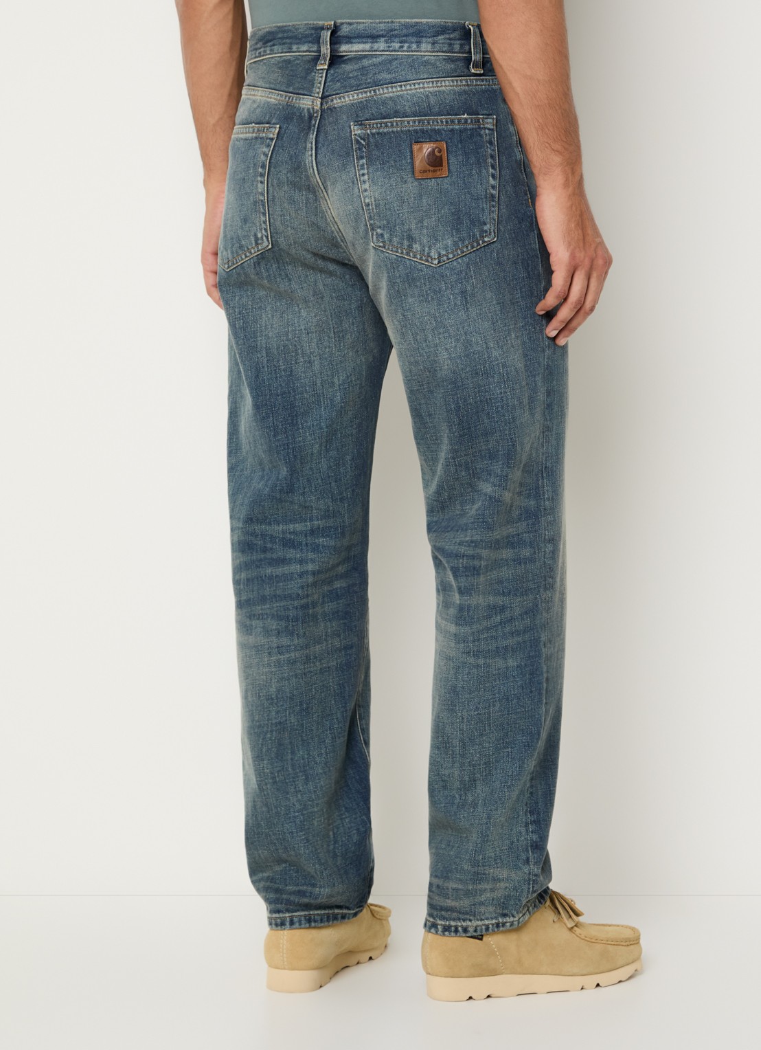 Carhartt WIP Aaron straight leg jeans met medium wassing - achterkant indigo