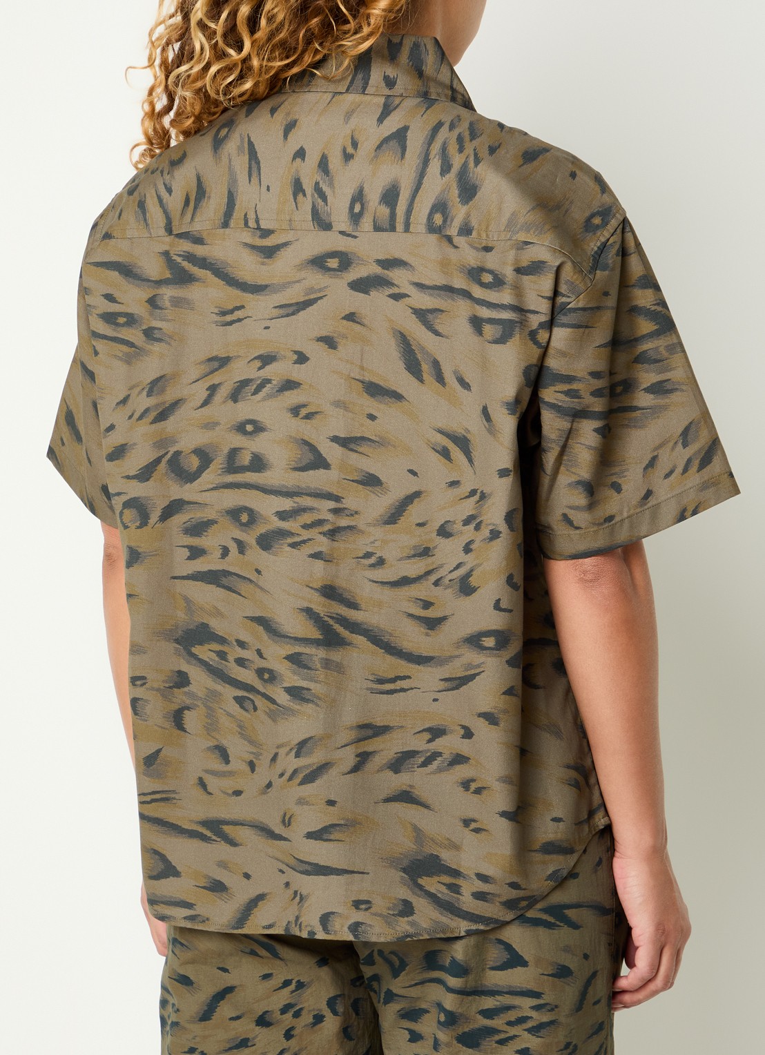 Carhartt WIP Blouse met print en logoborduring - achterkant 3 olijfgroen