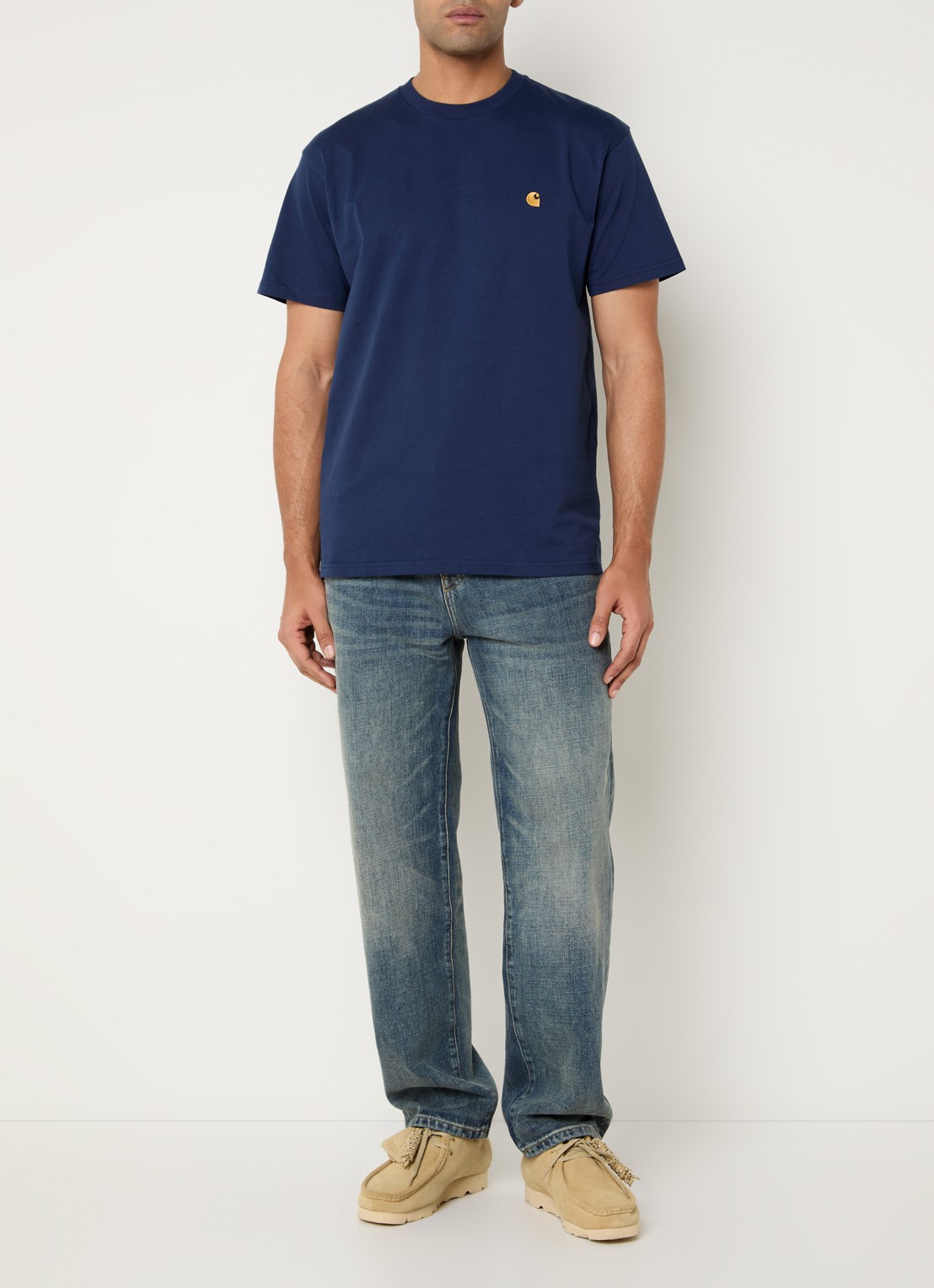 Carhartt WIP Chase T-shirt met logo - voorkant 2 donkerblauw