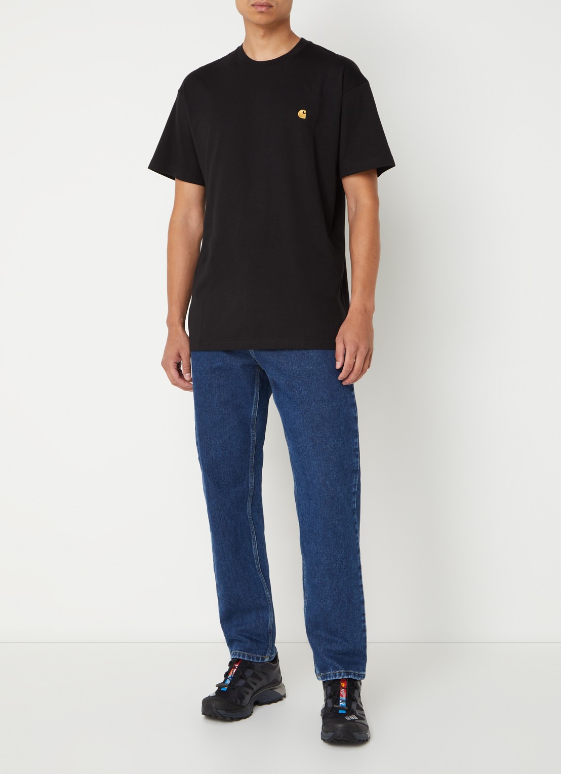 Carhartt WIP Chase T-shirt met logo - voorkant 2 zwart