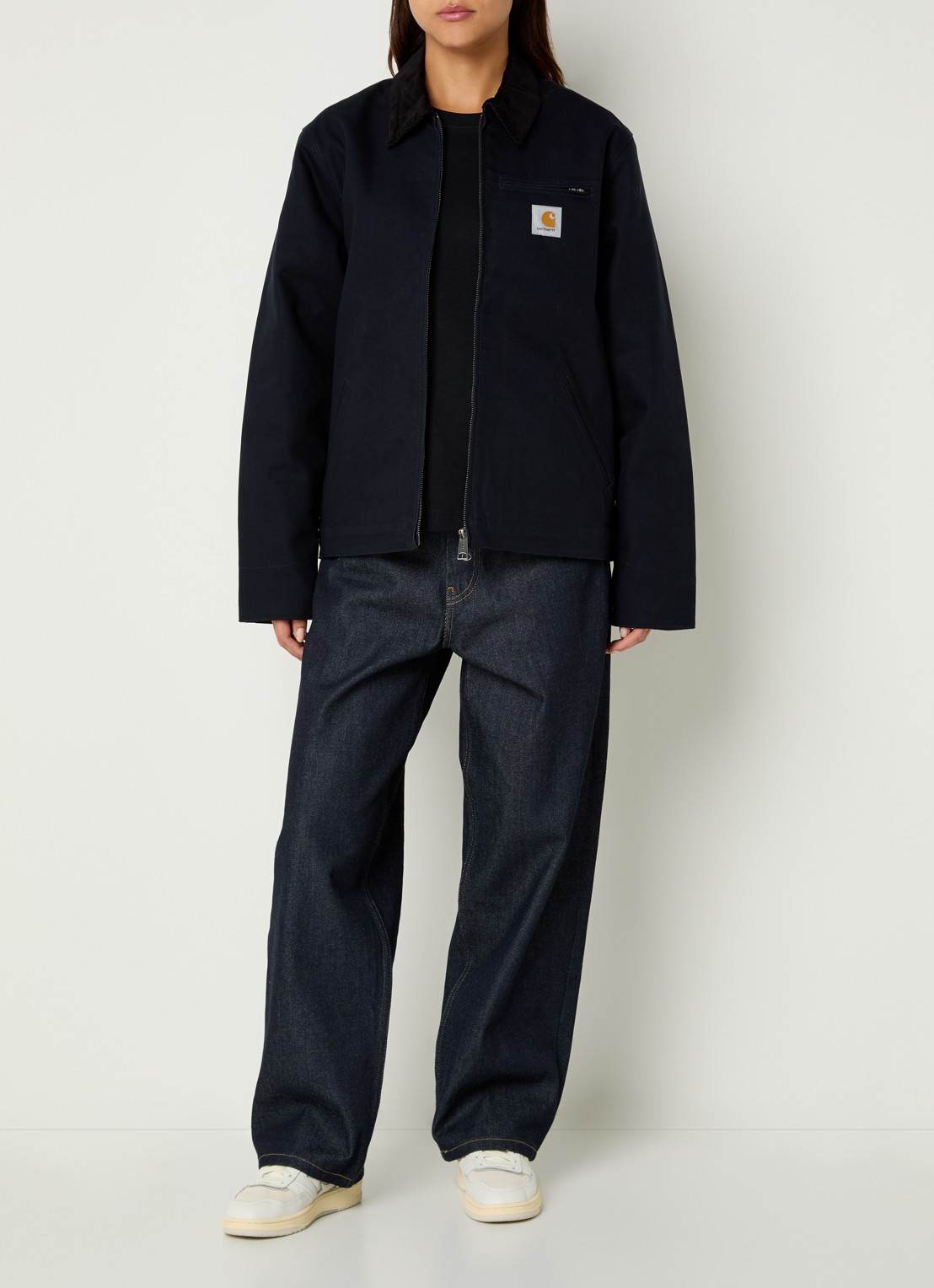Carhartt WIP Detroit jack met details van corduroy en steekzakken - voorkant 4 donkerblauw