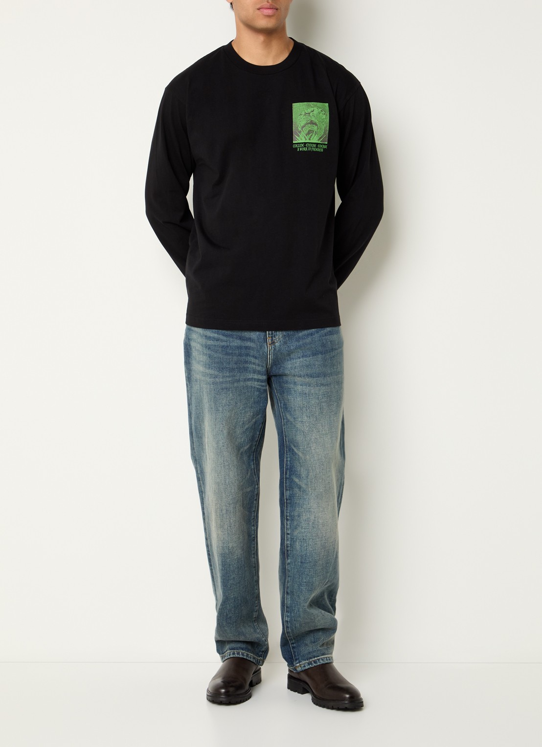 Carhartt WIP Emerge longsleeve met print - voorkant 3 zwart