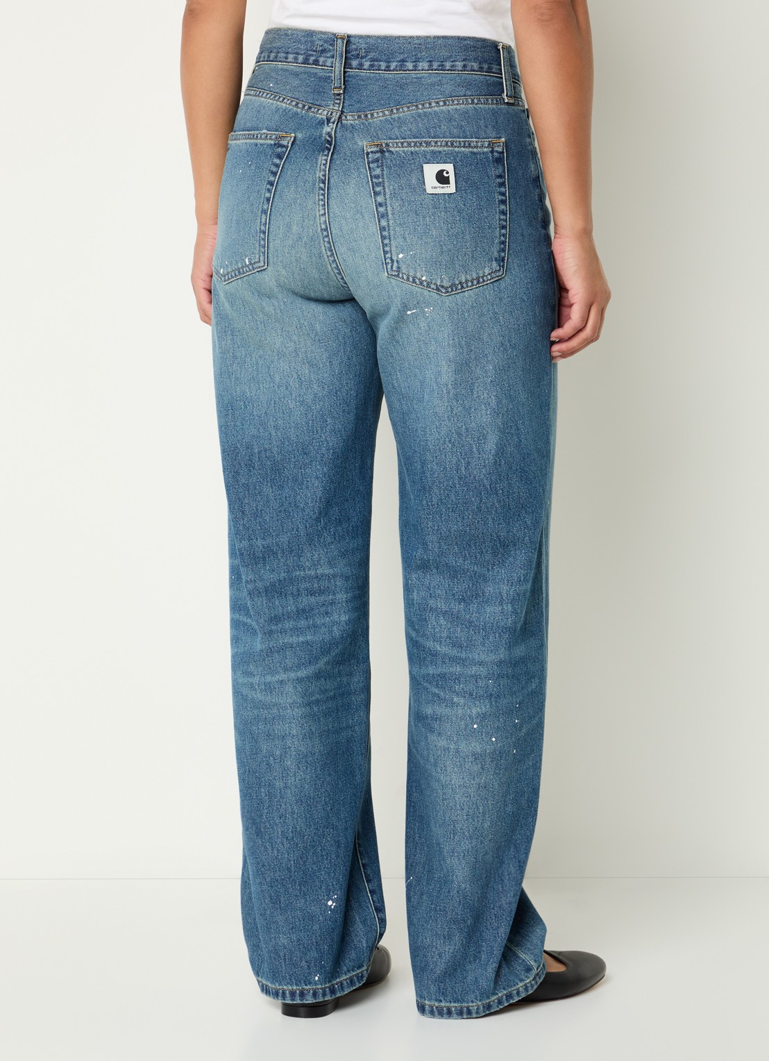 Carhartt WIP High waist straight leg jeans met medium wassing - achterkant indigo