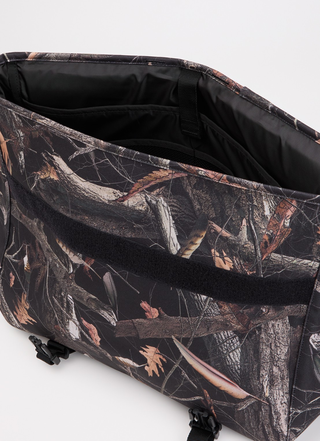 Carhartt WIP Jake crossbodytas met logo en verstelbare schouderriem - detail 3 zwart
