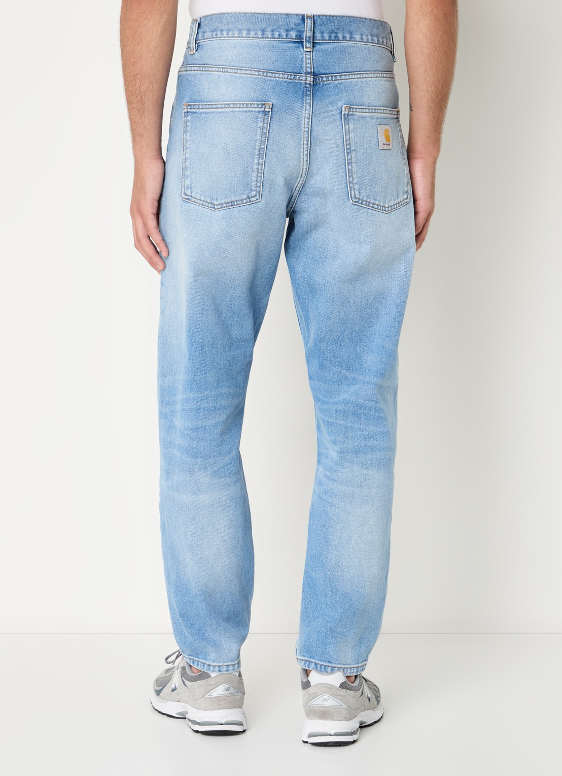Carhartt WIP Newel tapered jeans met steekzakken  - achterkant 5 jeans