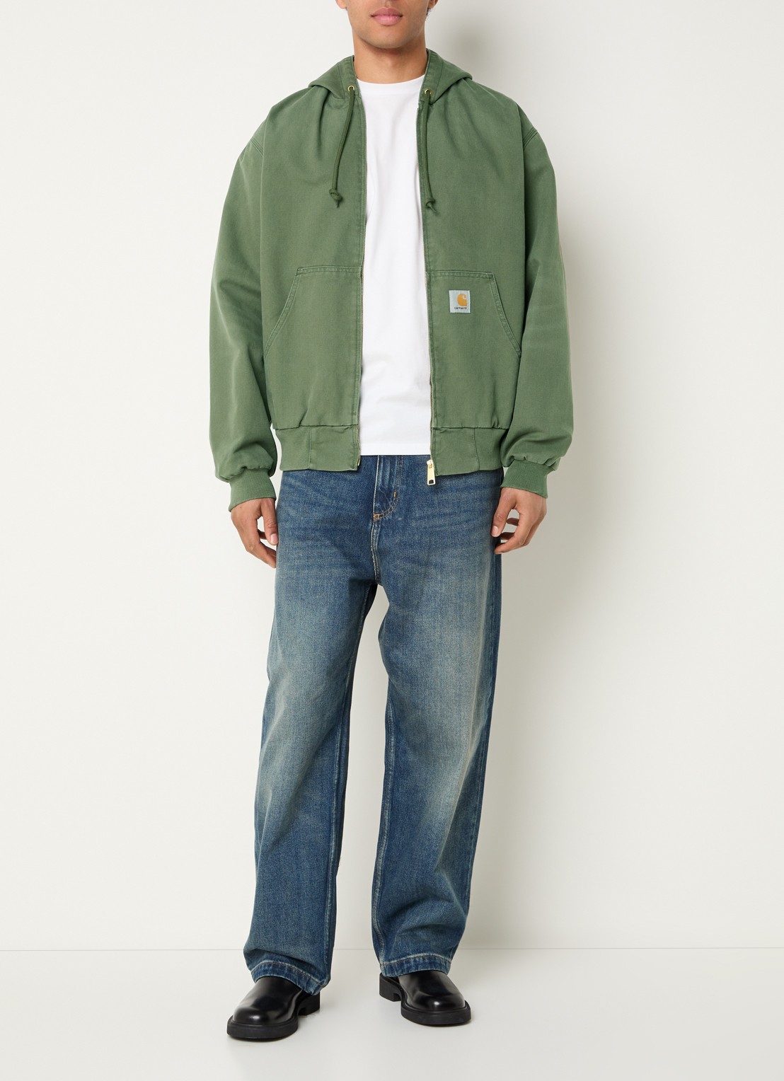 Carhartt WIP OG Active jack met logo en capuchon - voorkant 3 olijfgroen
