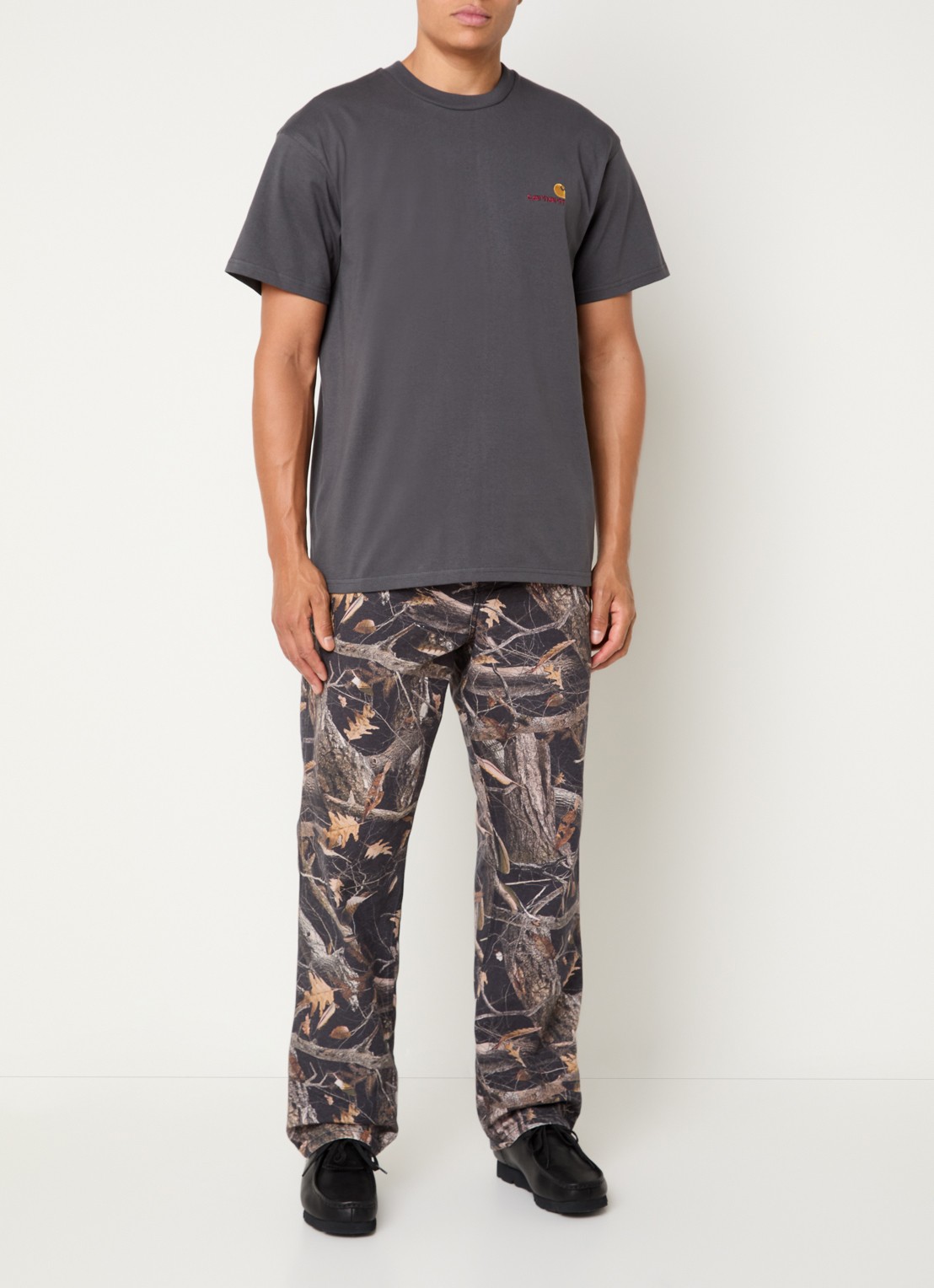 Carhartt WIP T-shirt met logo - voorkant 3 antraciet